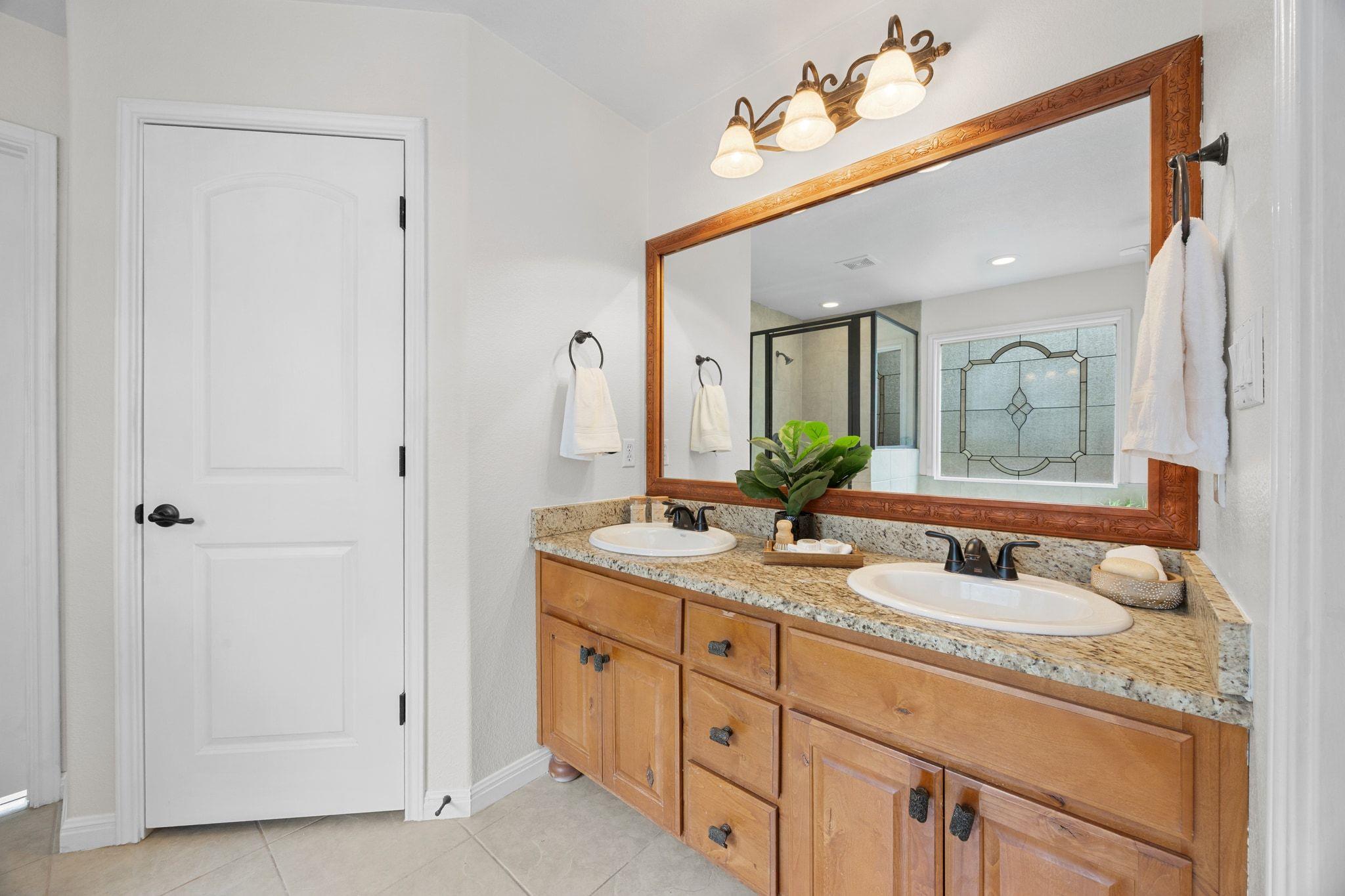 4203 Hillside Dr, Lago Vista, TX 78645