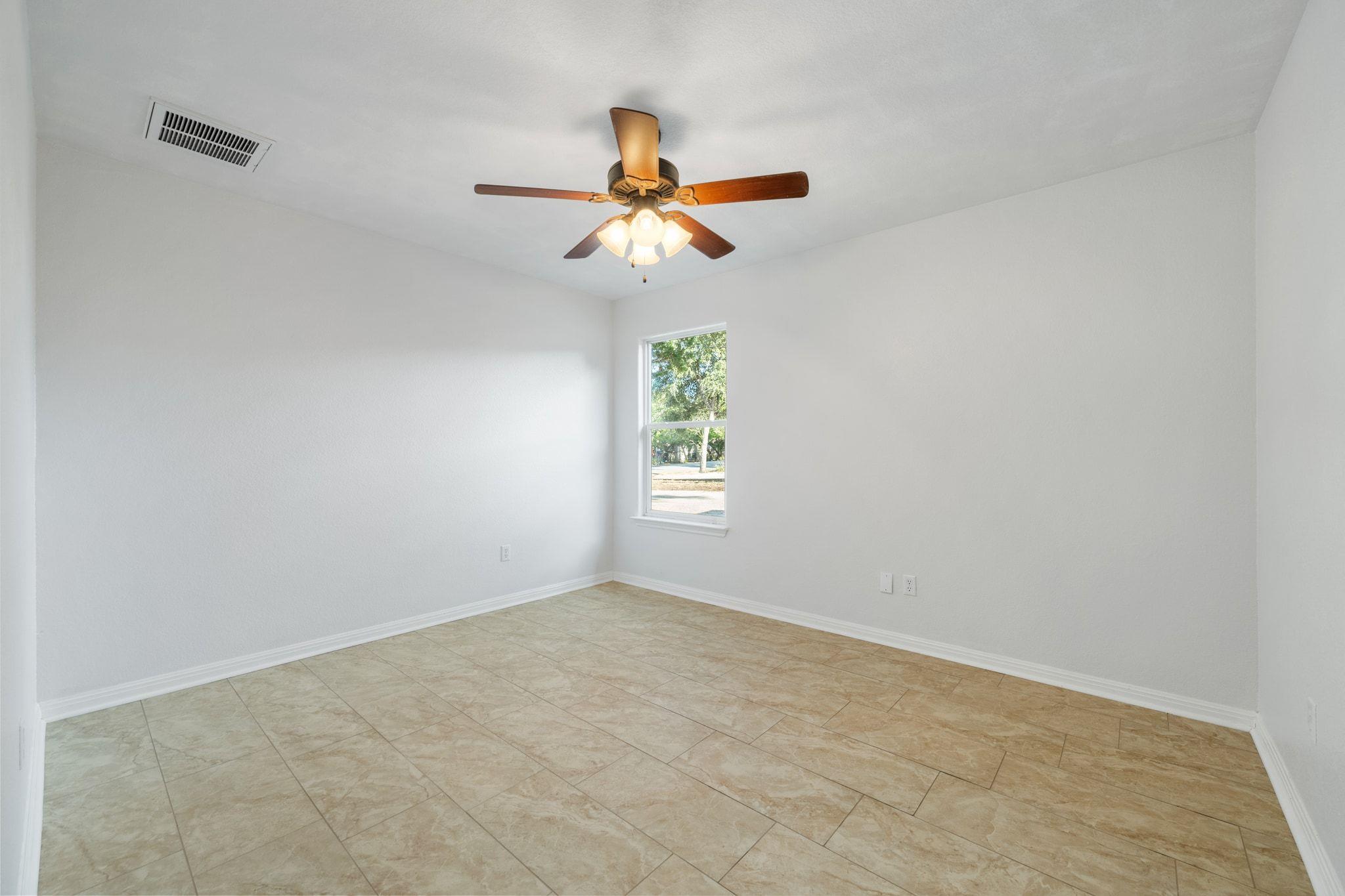 4203 Hillside Dr, Lago Vista, TX 78645