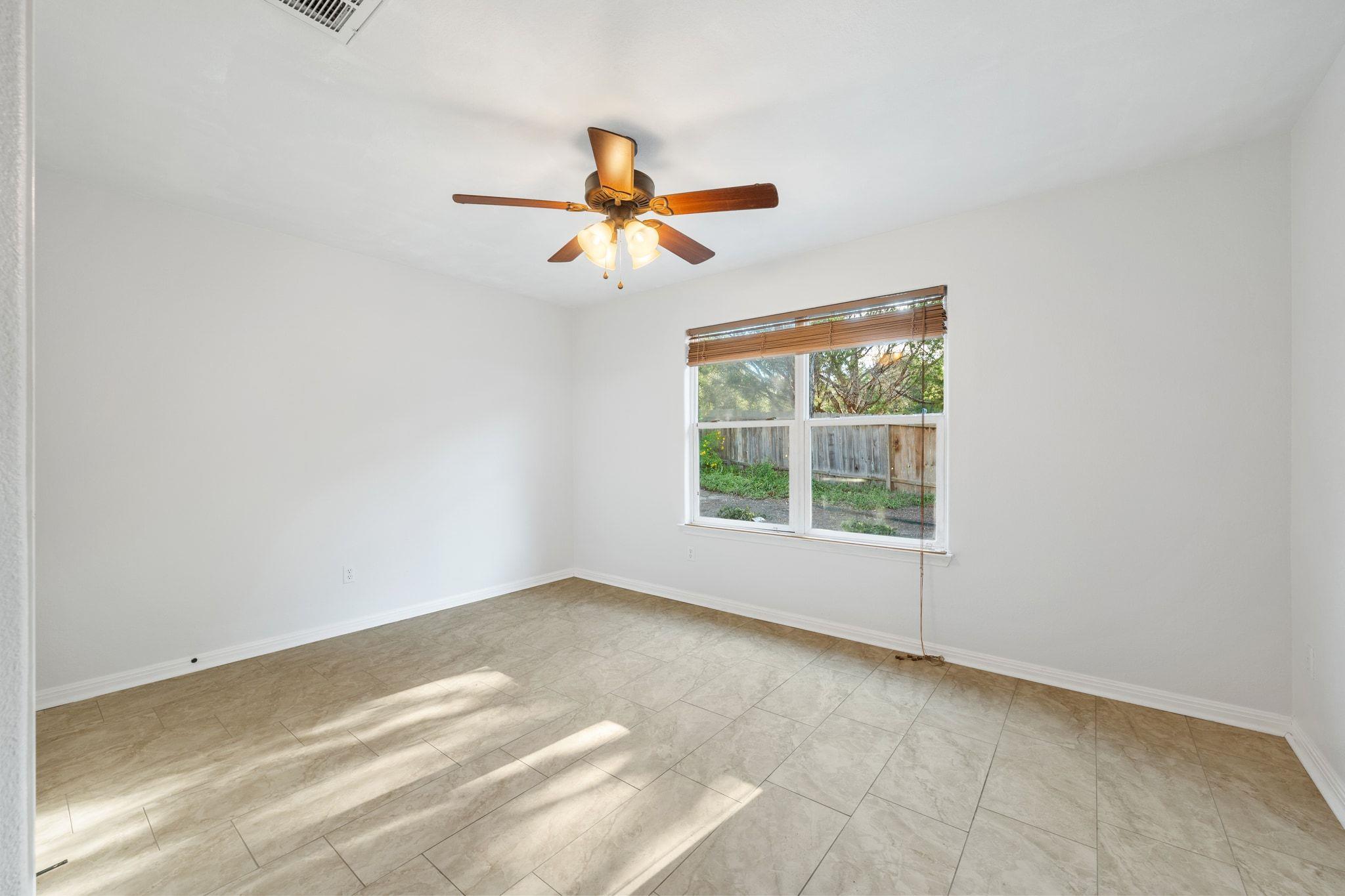 4203 Hillside Dr, Lago Vista, TX 78645