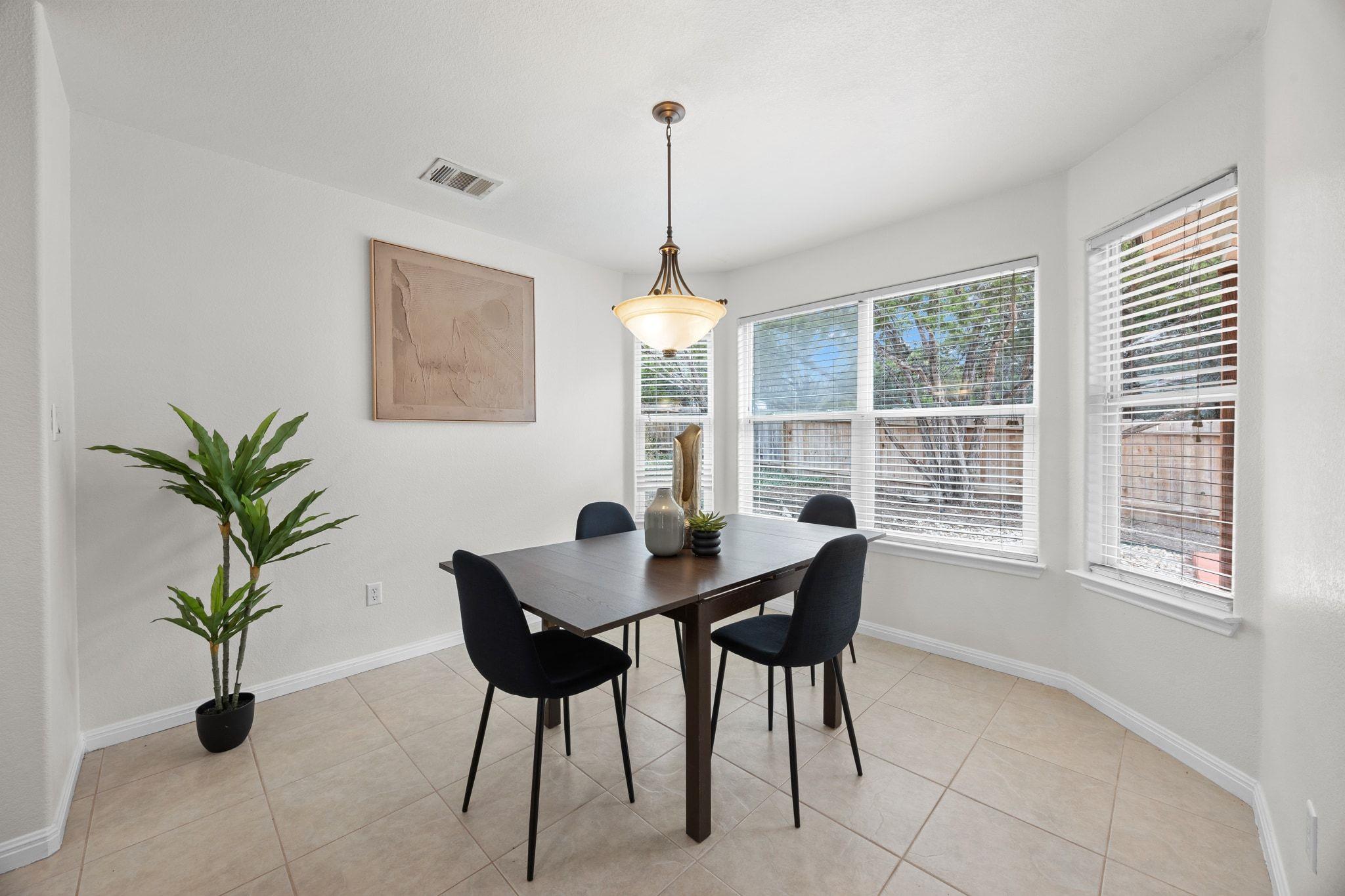 4203 Hillside Dr, Lago Vista, TX 78645