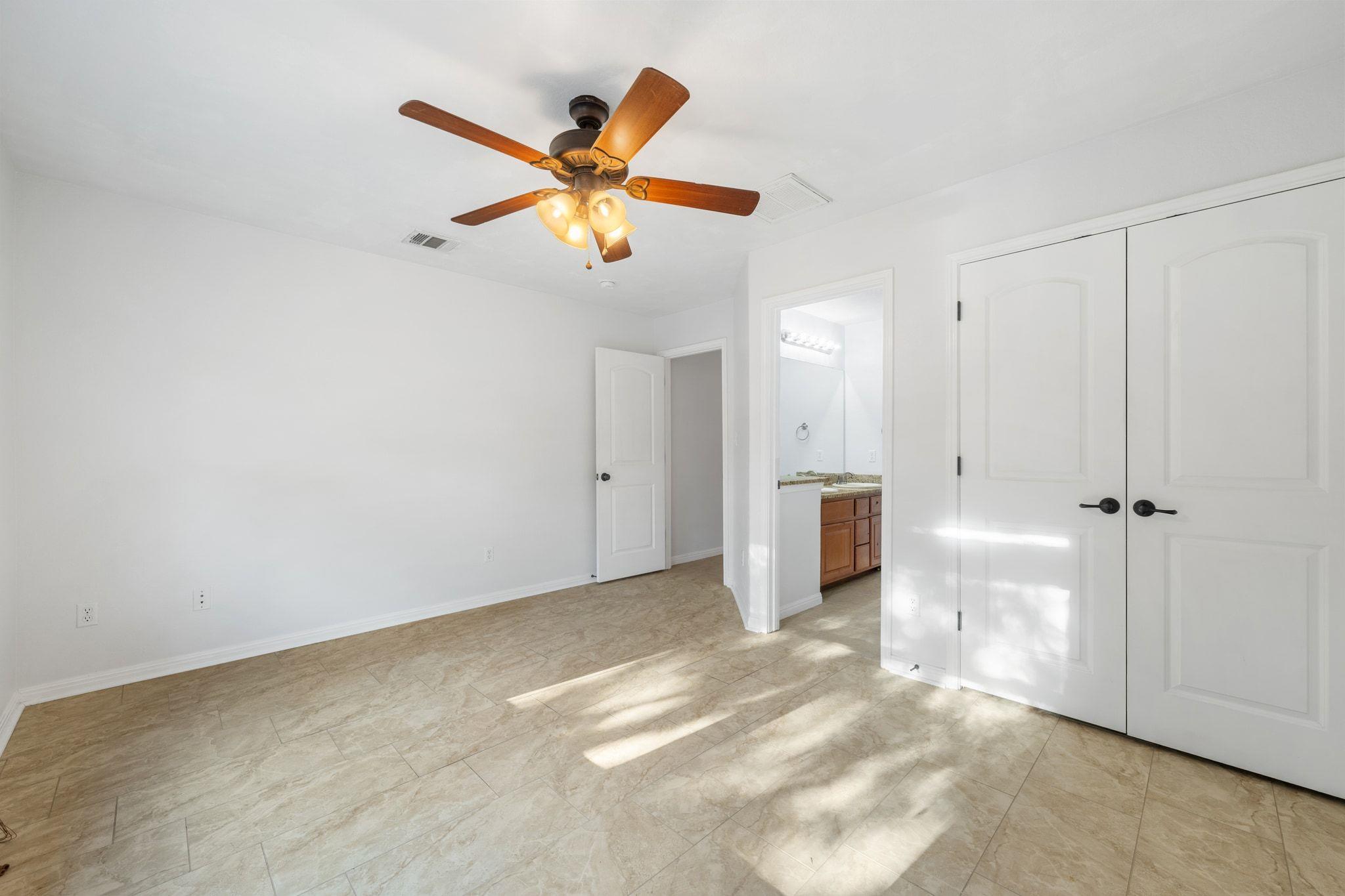 4203 Hillside Dr, Lago Vista, TX 78645