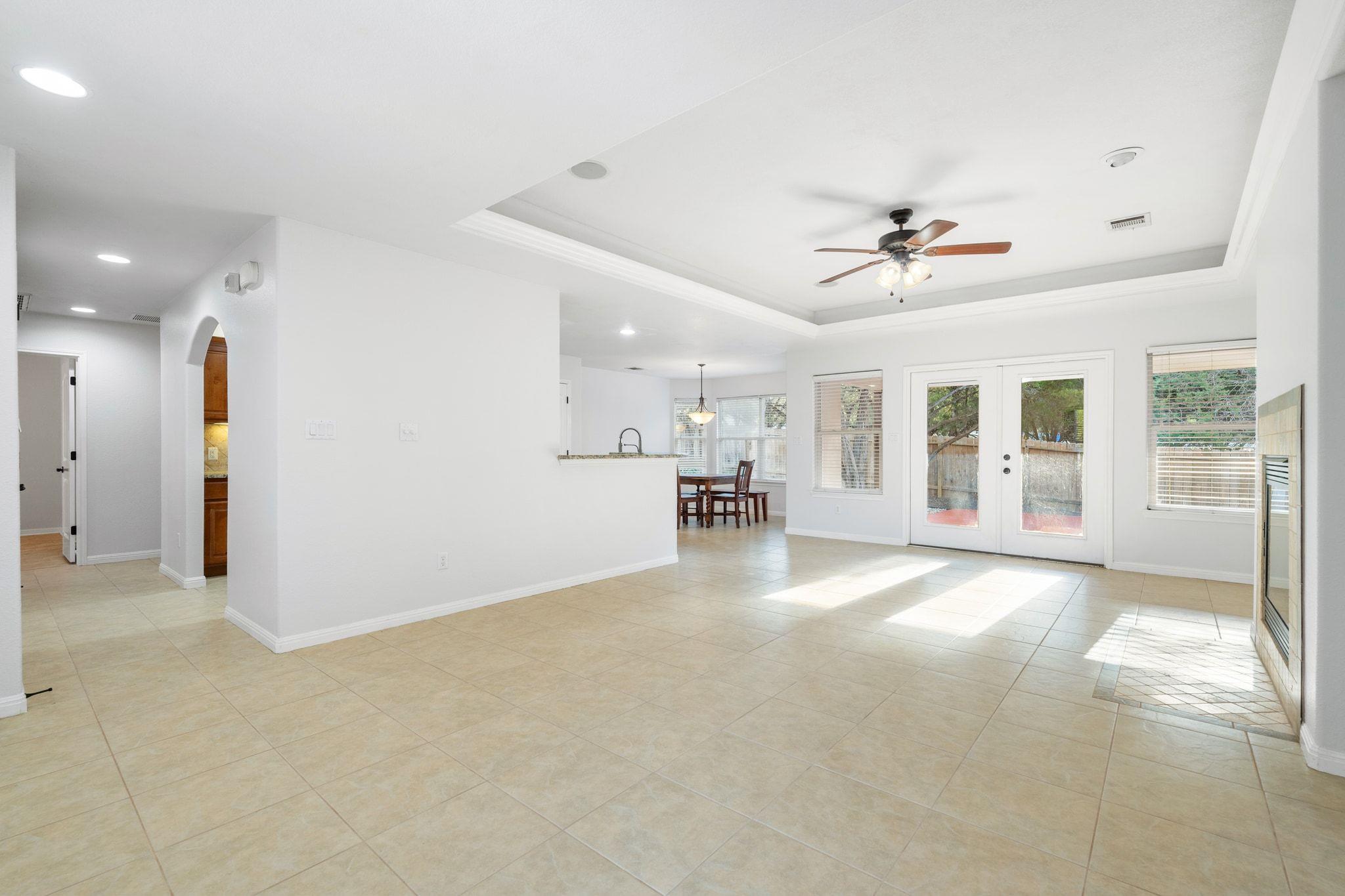 4203 Hillside Dr, Lago Vista, TX 78645