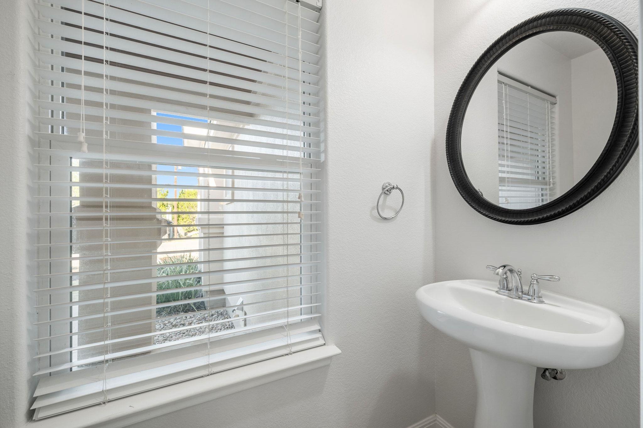 4203 Hillside Dr, Lago Vista, TX 78645