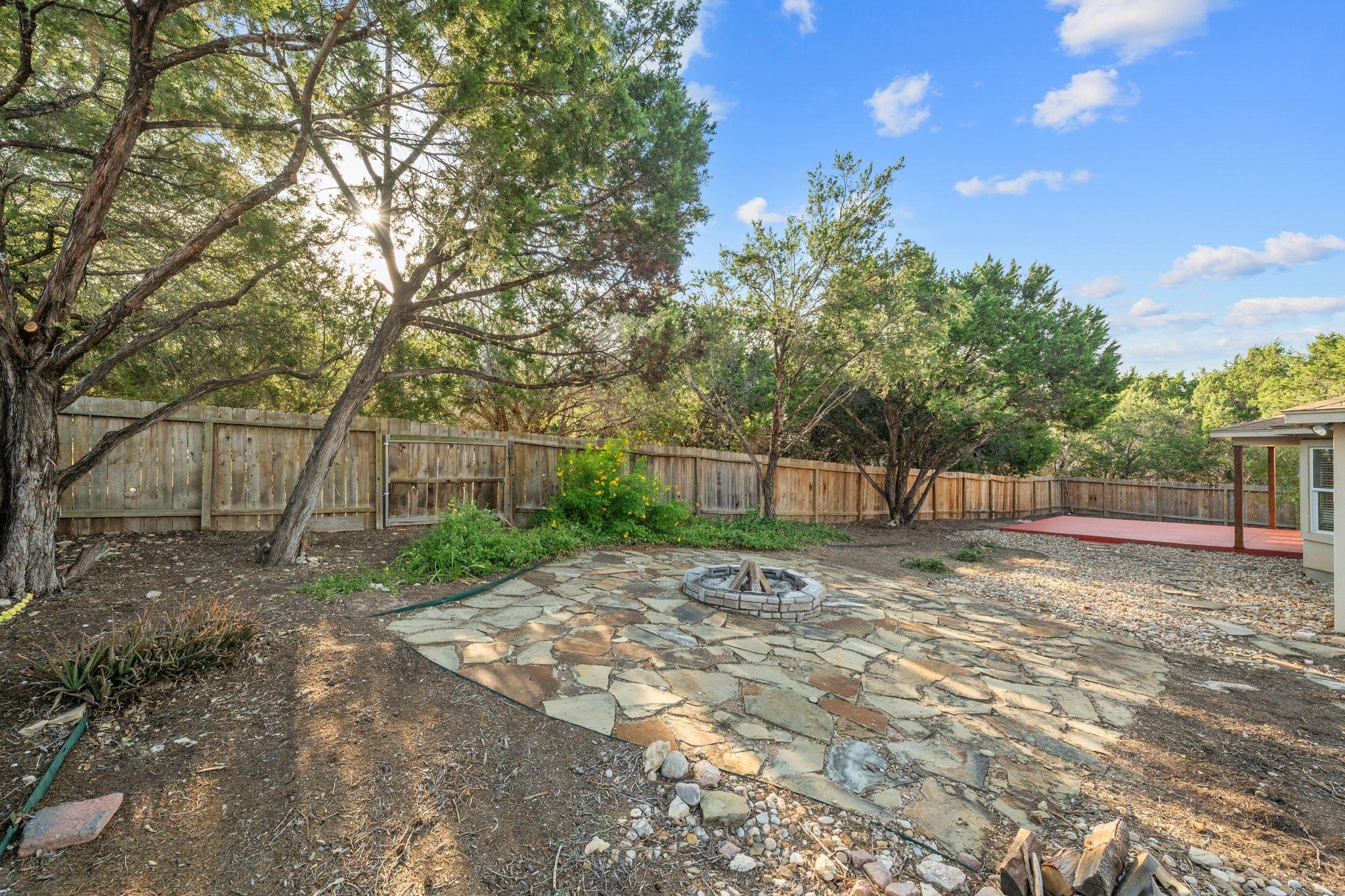 4203 Hillside Dr, Lago Vista, TX 78645