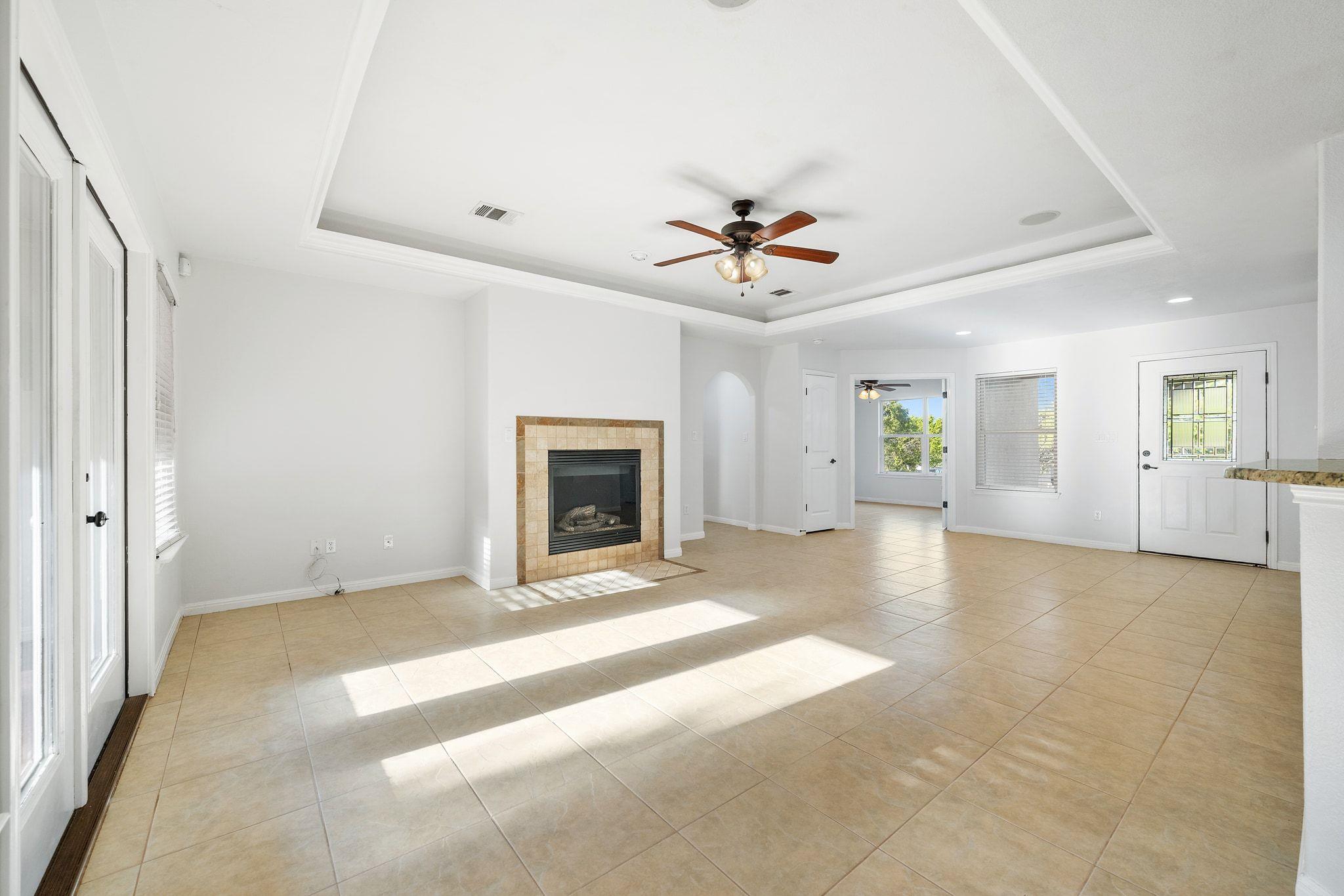 4203 Hillside Dr, Lago Vista, TX 78645