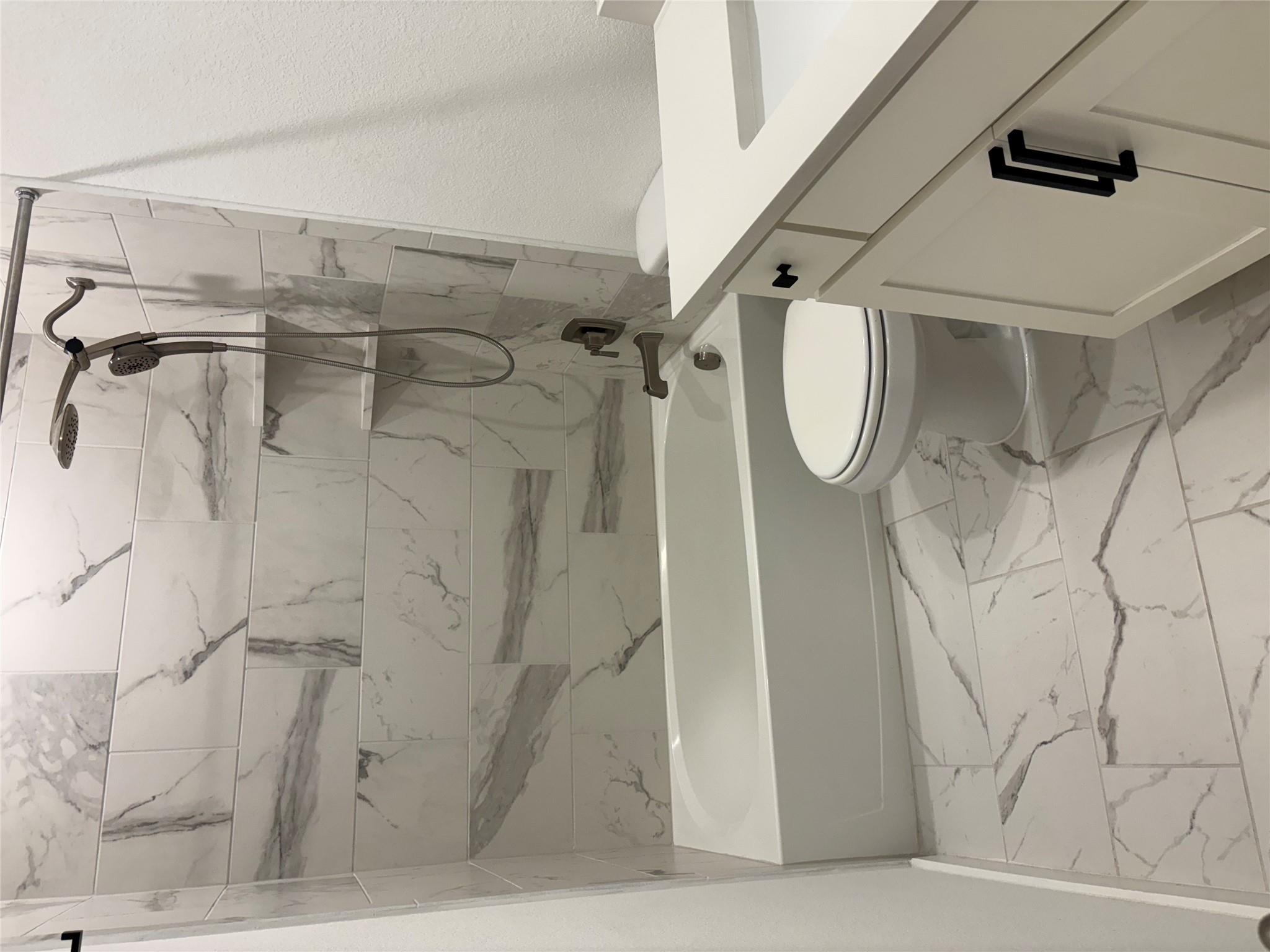 200 Dycus Bnd, Liberty Hill, TX 78642