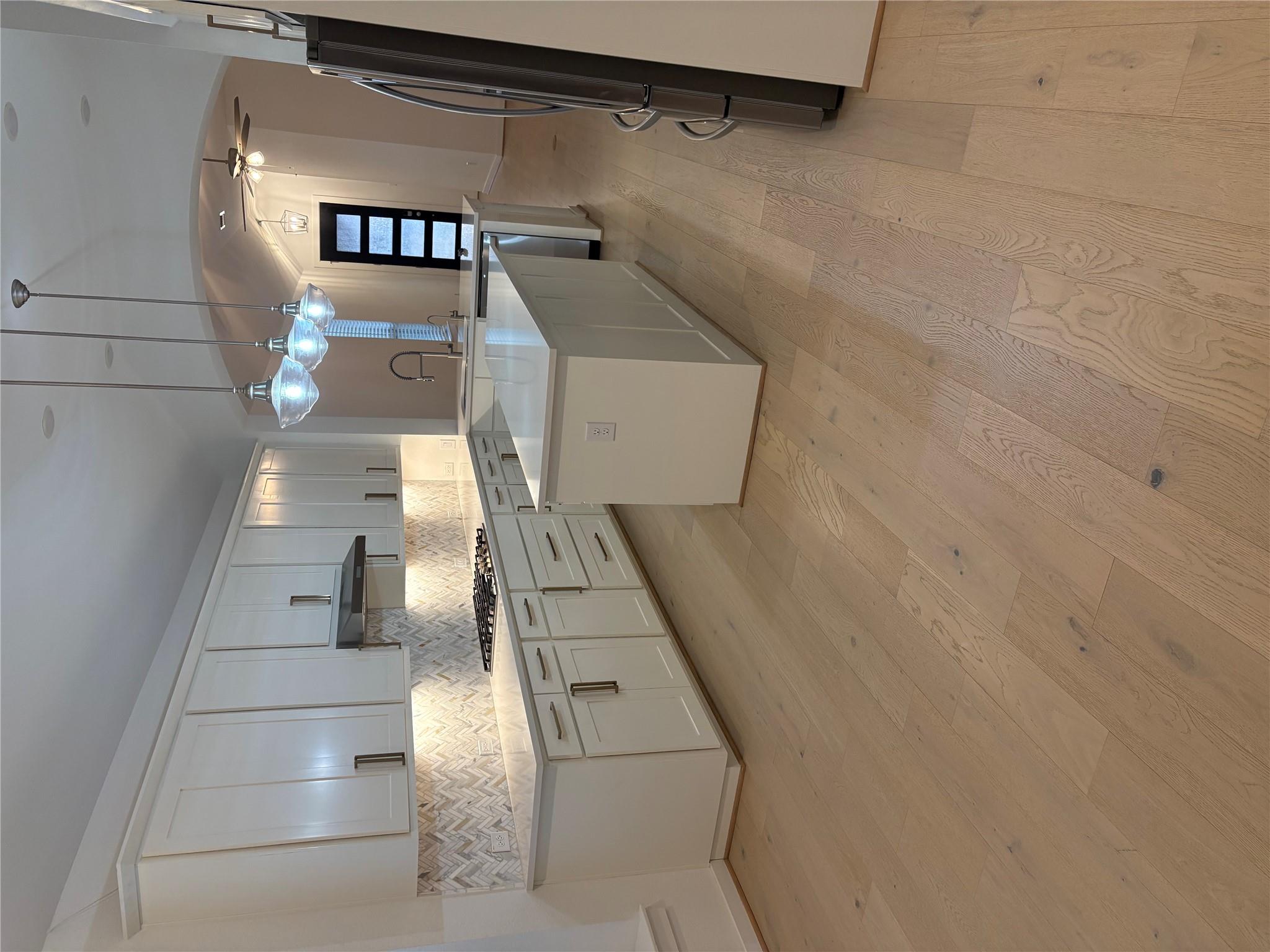 200 Dycus Bnd, Liberty Hill, TX 78642