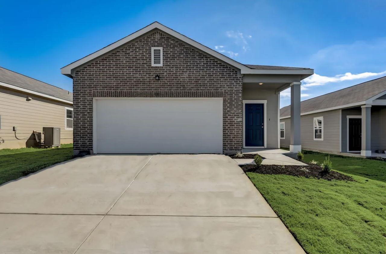 329 Enforcer Loop, Jarrell, TX 76537