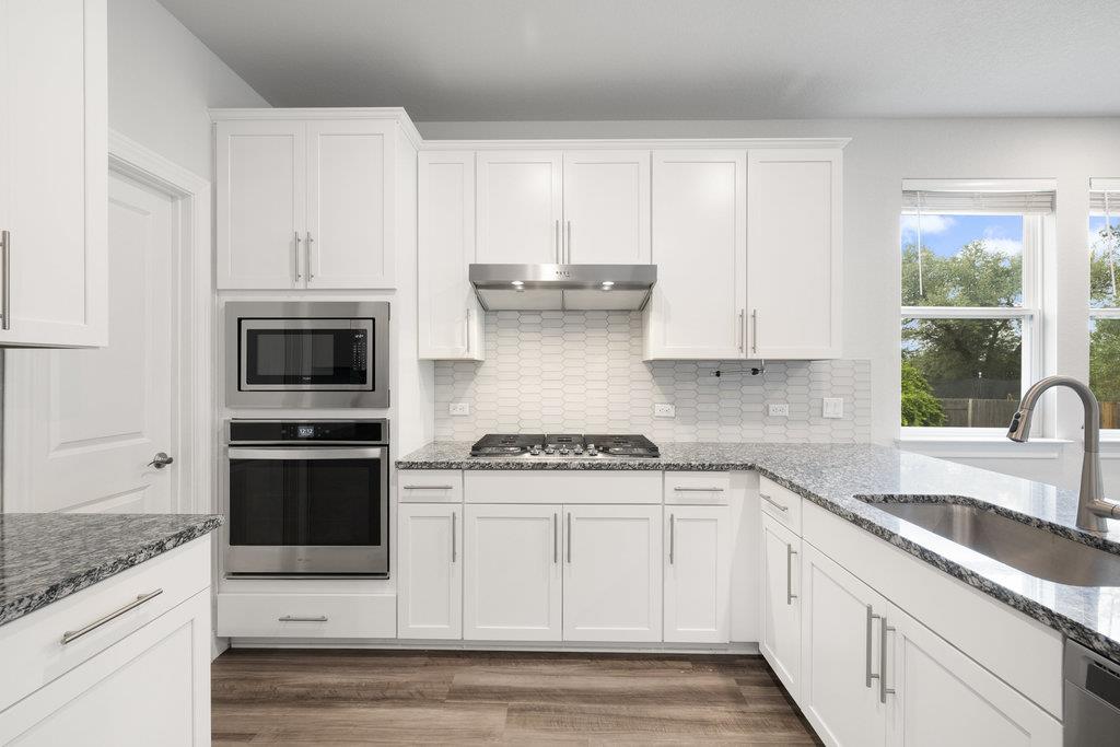 388 Sawtooth Mountain Way, Dripping Springs, TX 78620