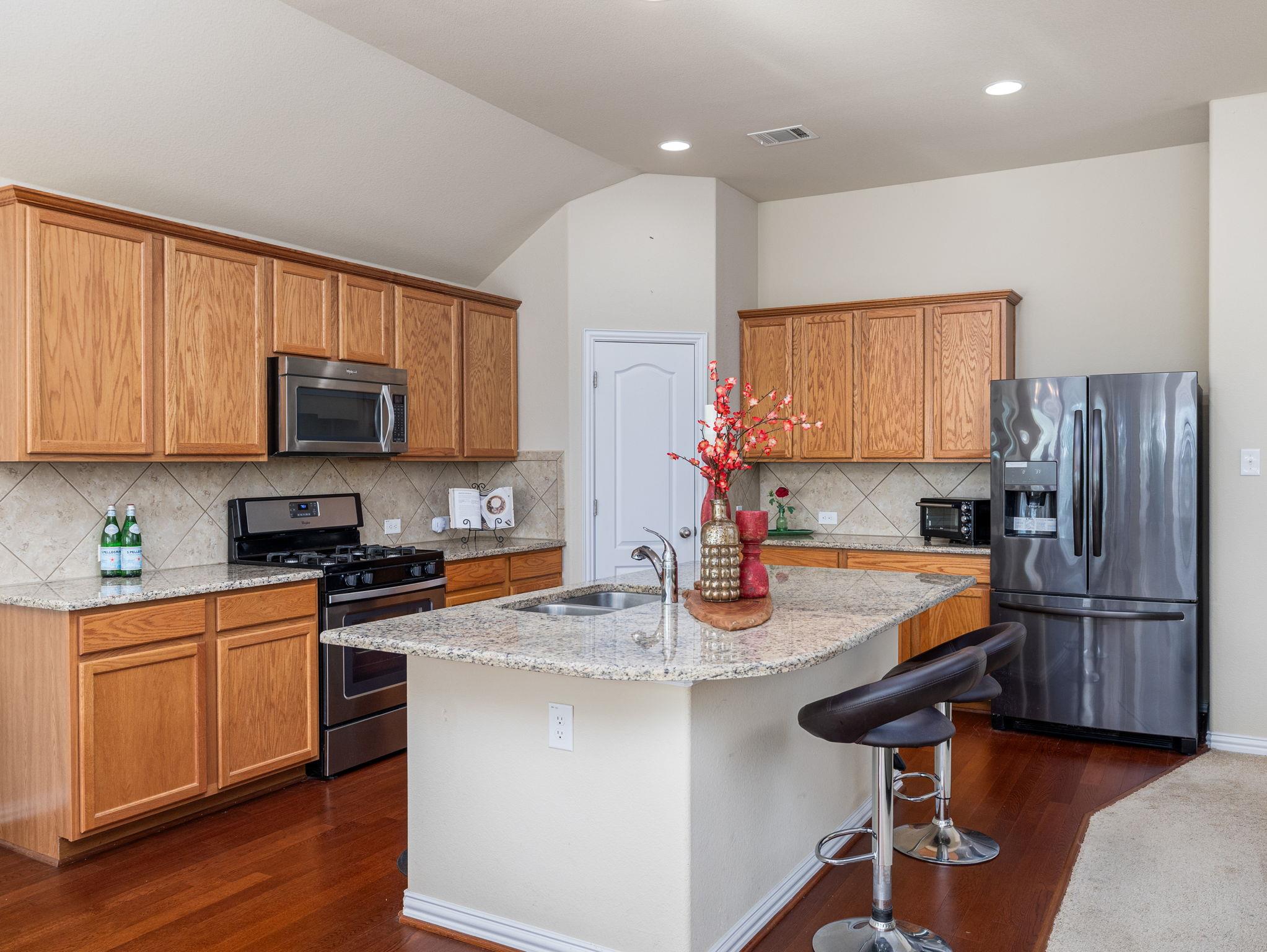 535 Tranquility Mtn, Buda, TX 78610