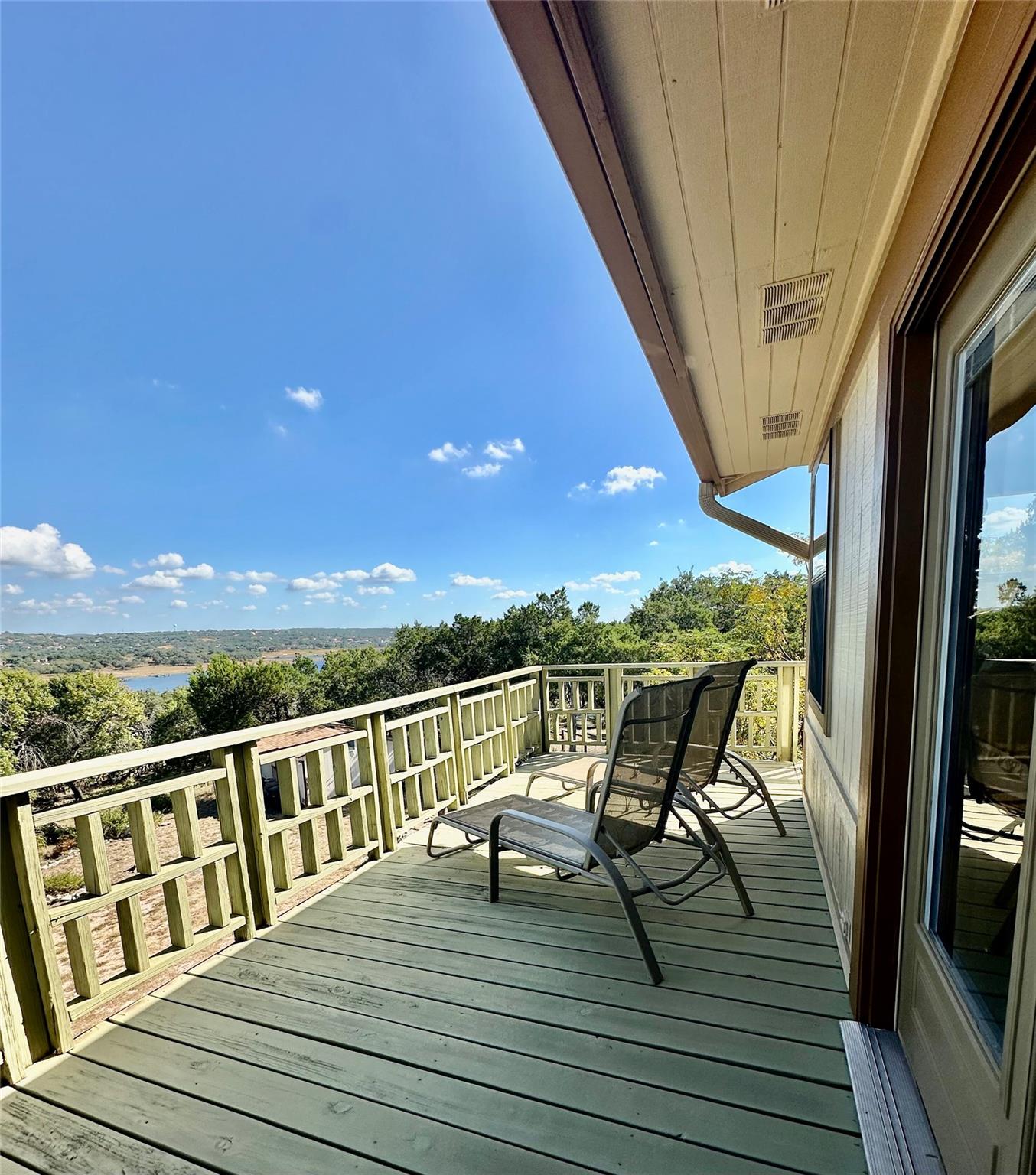 20815 Colorado Dr W, Spicewood, TX 78669