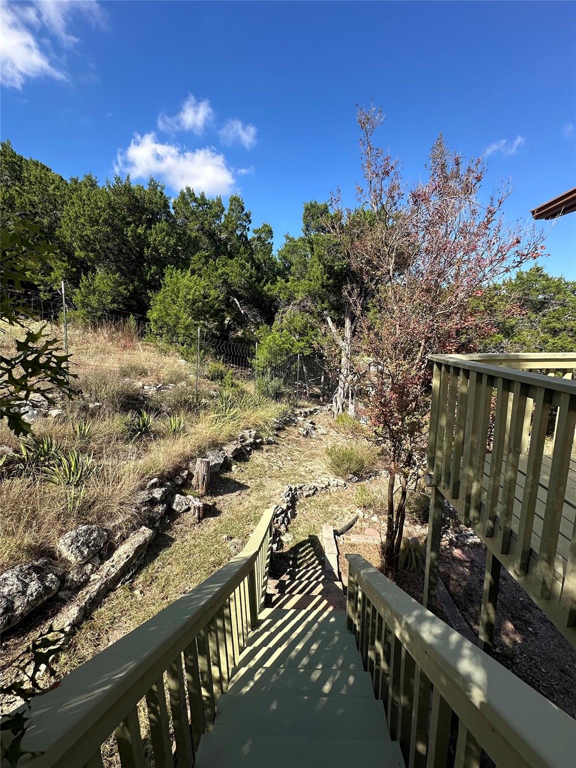 20815 Colorado Dr W, Spicewood, TX 78669