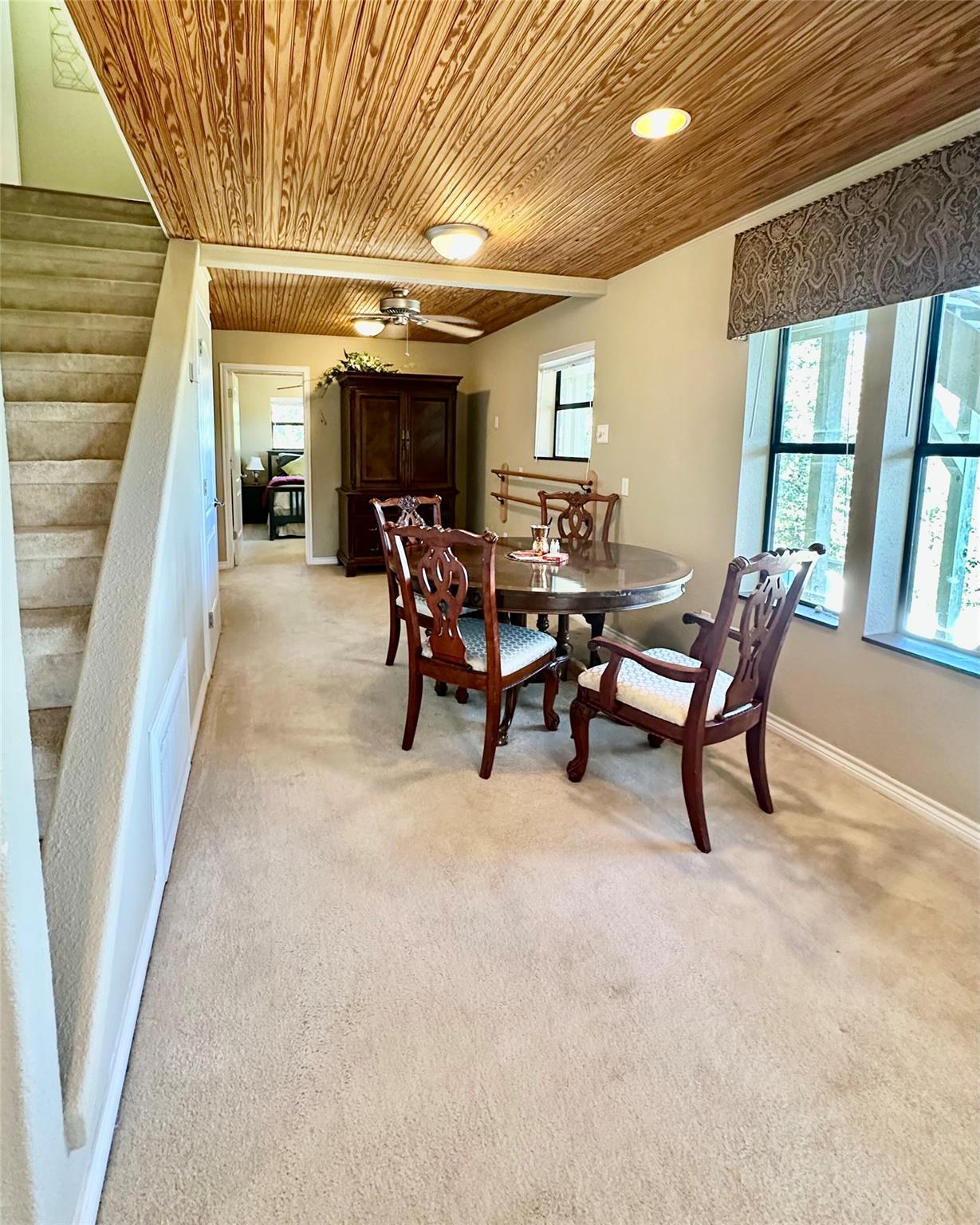 20815 Colorado Dr W, Spicewood, TX 78669