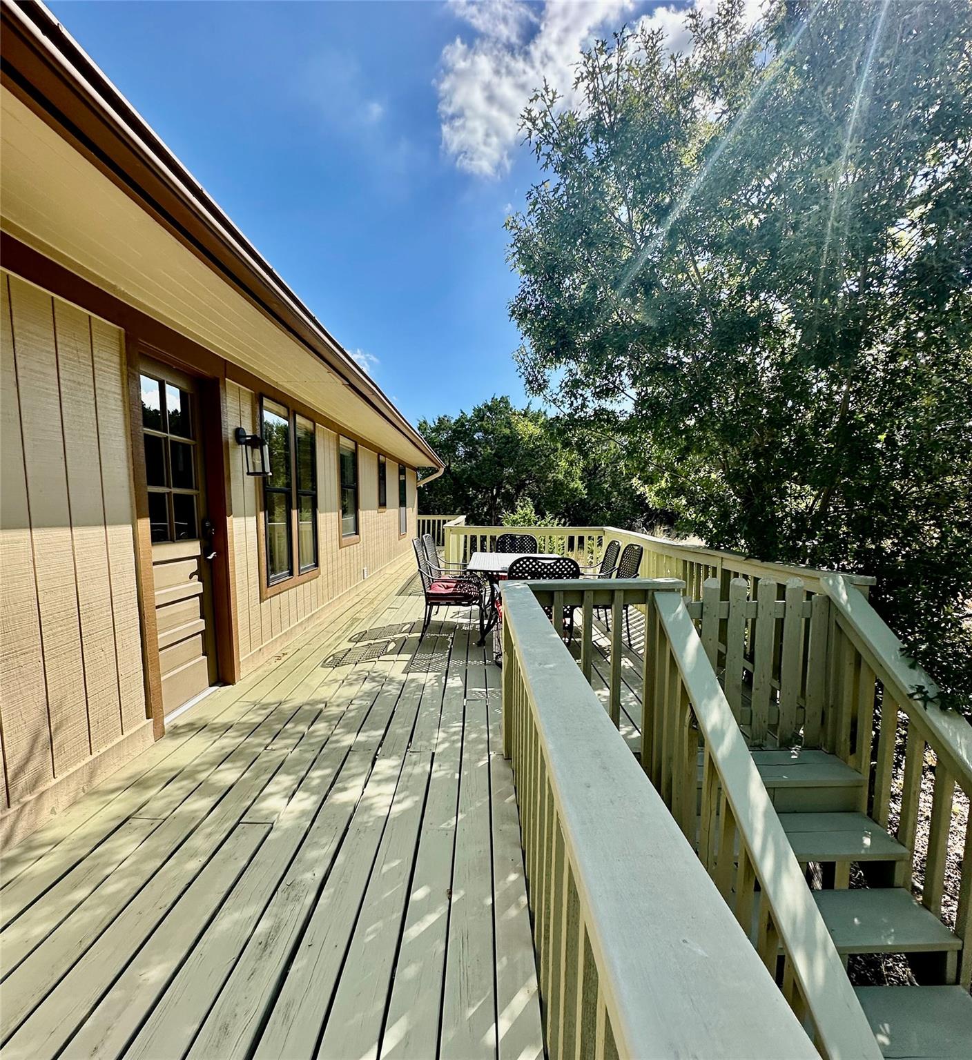 20815 Colorado Dr W, Spicewood, TX 78669