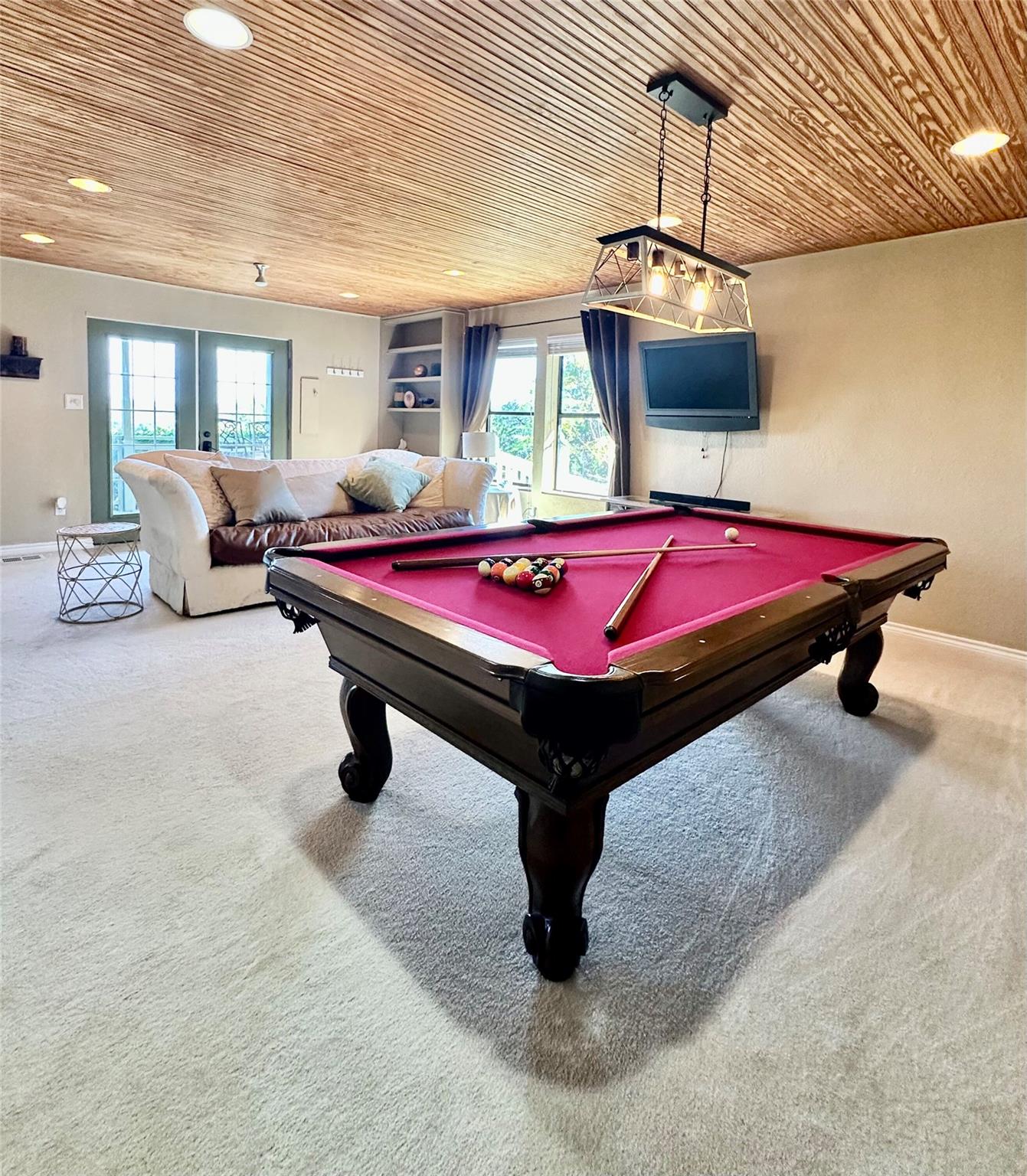 20815 Colorado Dr W, Spicewood, TX 78669