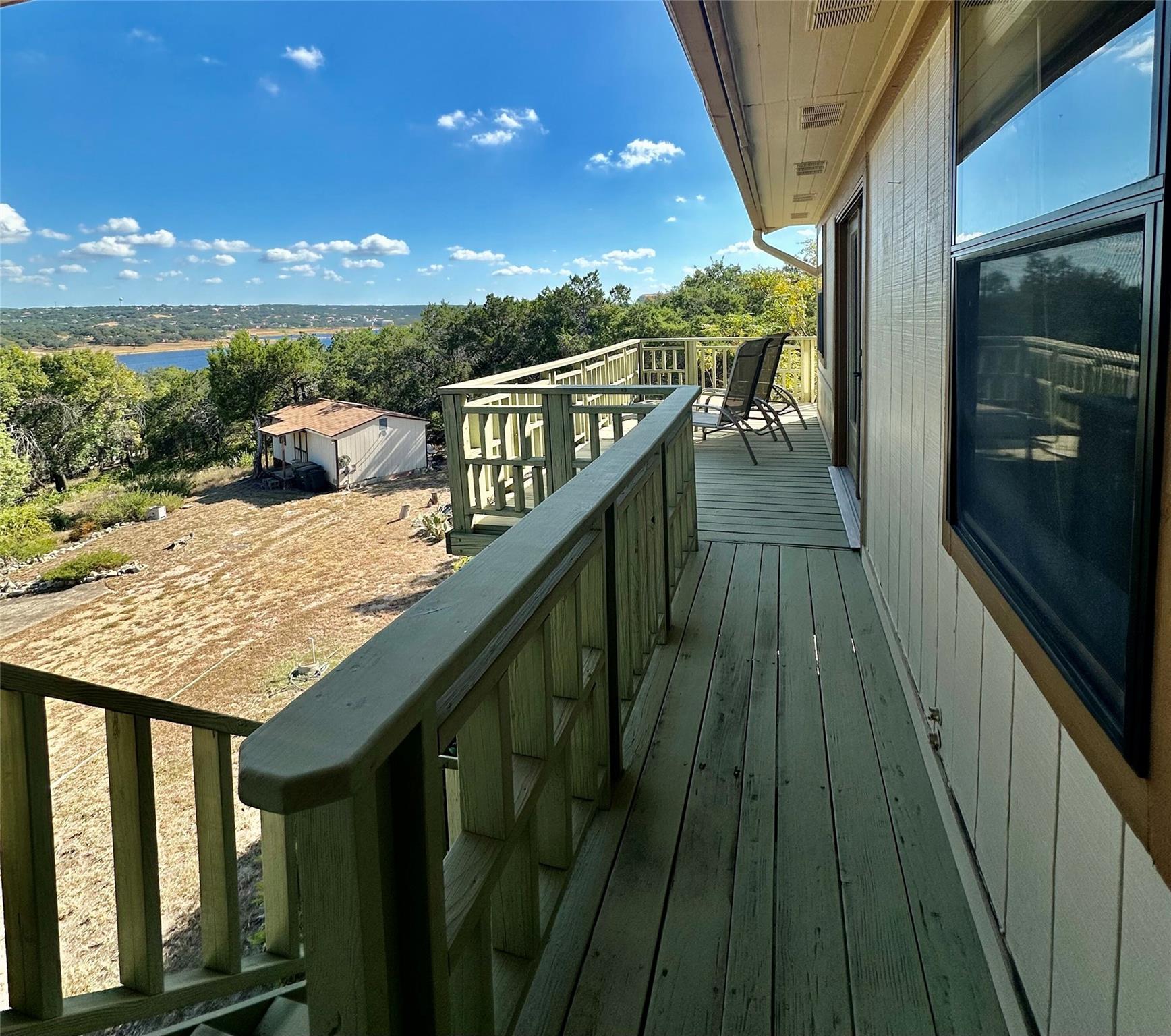 20815 Colorado Dr W, Spicewood, TX 78669