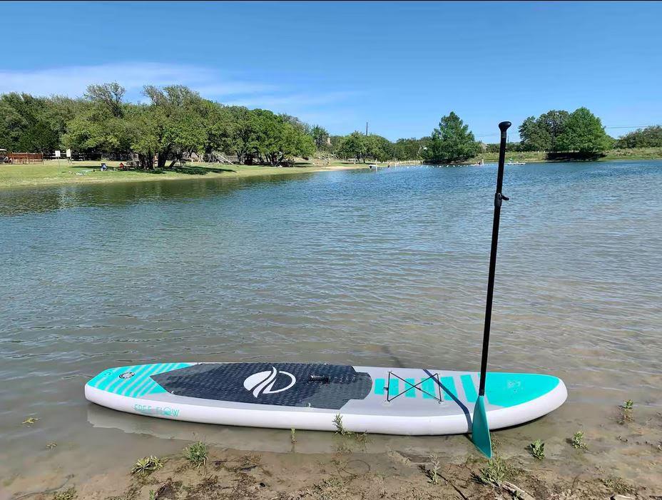 10624 Lake Park Dr, Dripping Springs, TX 78620