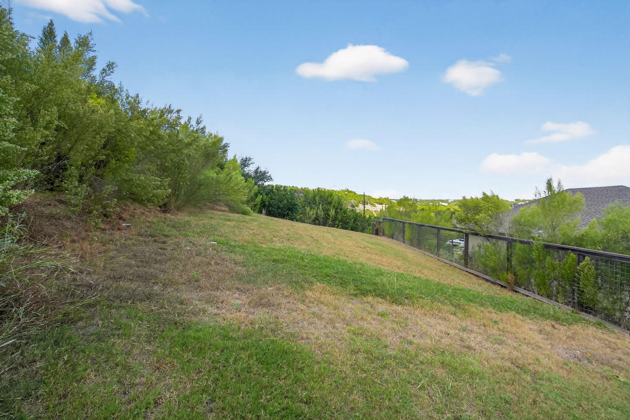 10624 Lake Park Dr, Dripping Springs, TX 78620