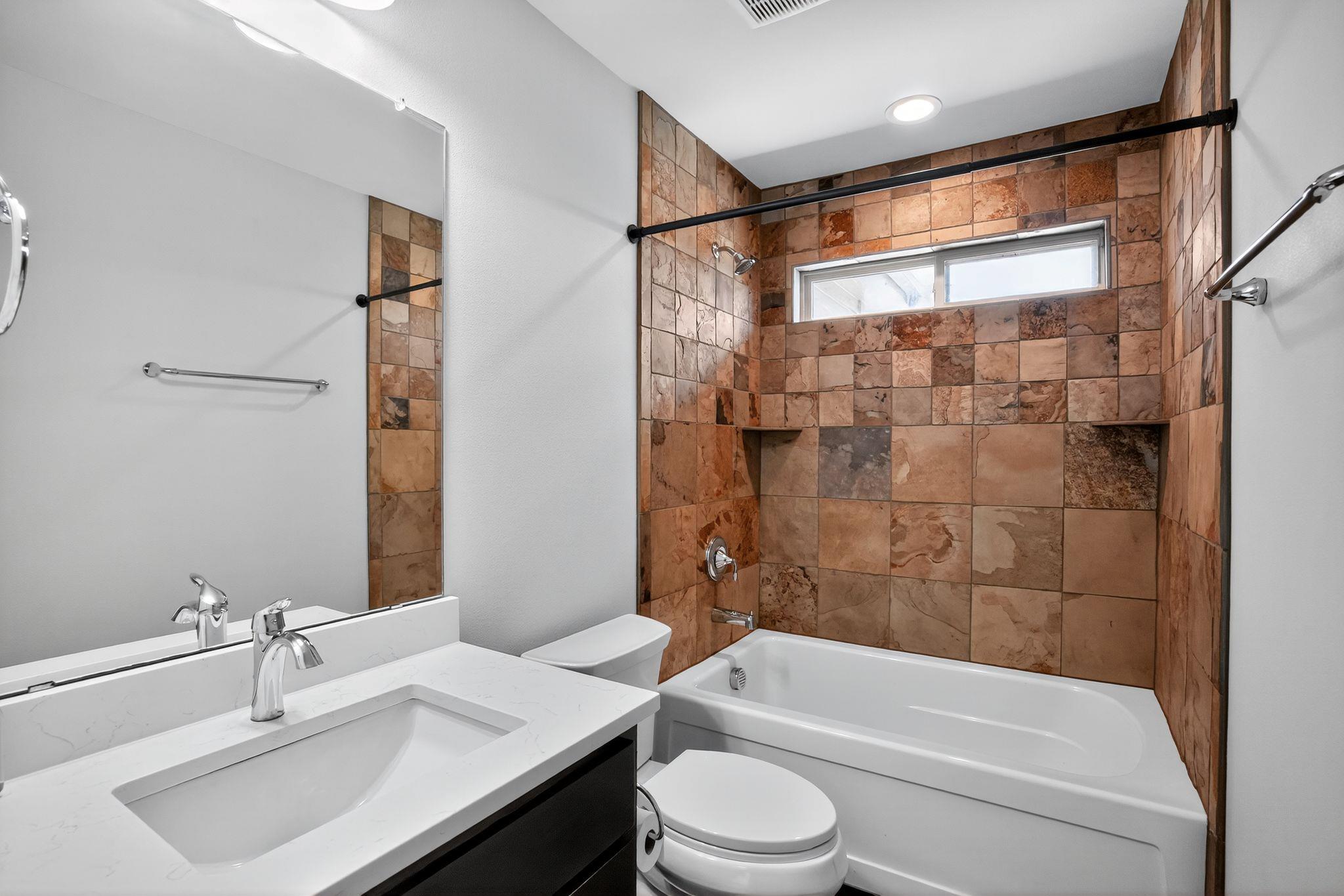 10624 Lake Park Dr, Dripping Springs, TX 78620