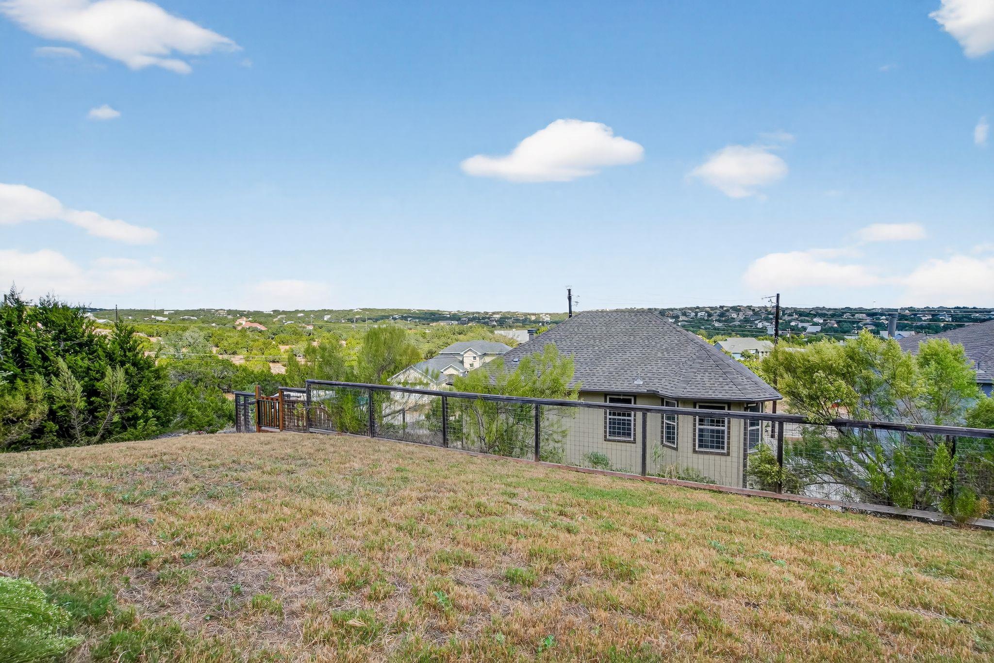 10624 Lake Park Dr, Dripping Springs, TX 78620