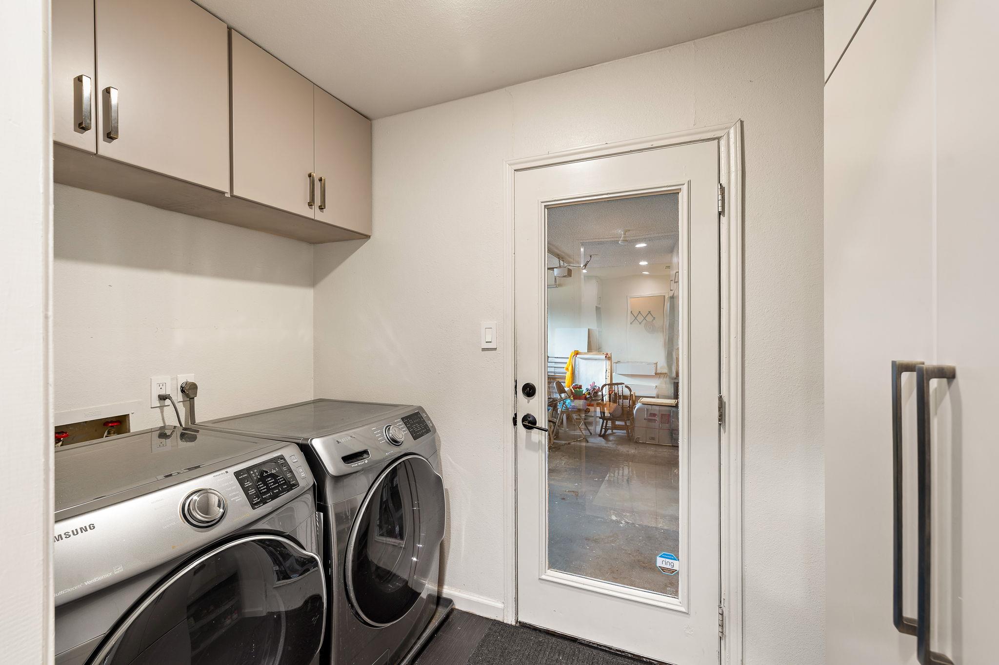 2202 Carolyn Dr, Taylor, TX 76574