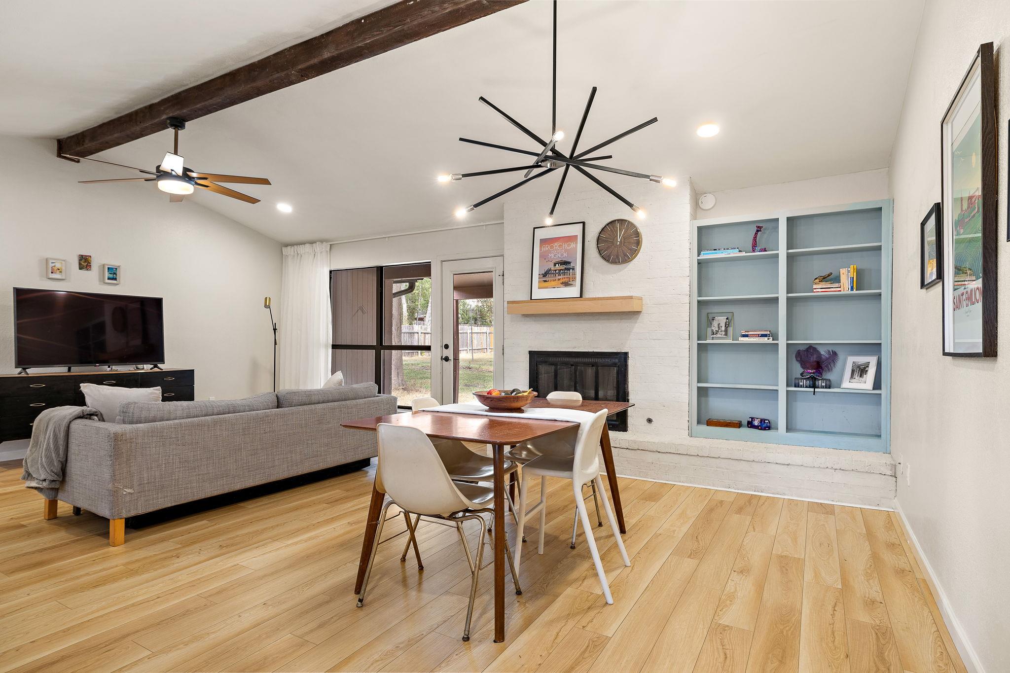 2202 Carolyn Dr, Taylor, TX 76574