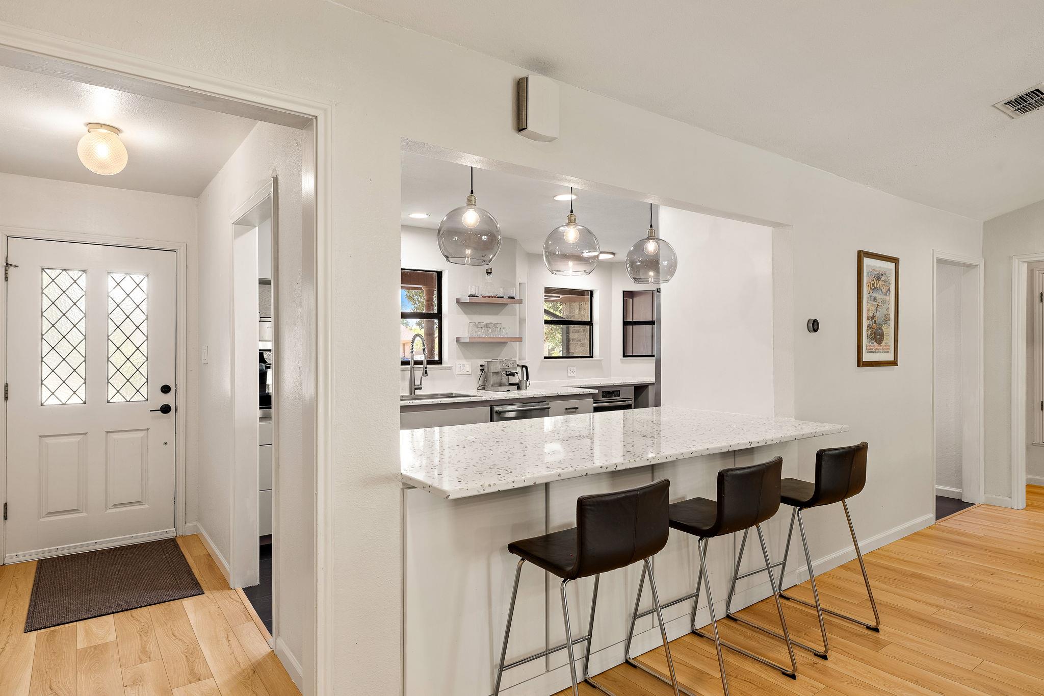 2202 Carolyn Dr, Taylor, TX 76574