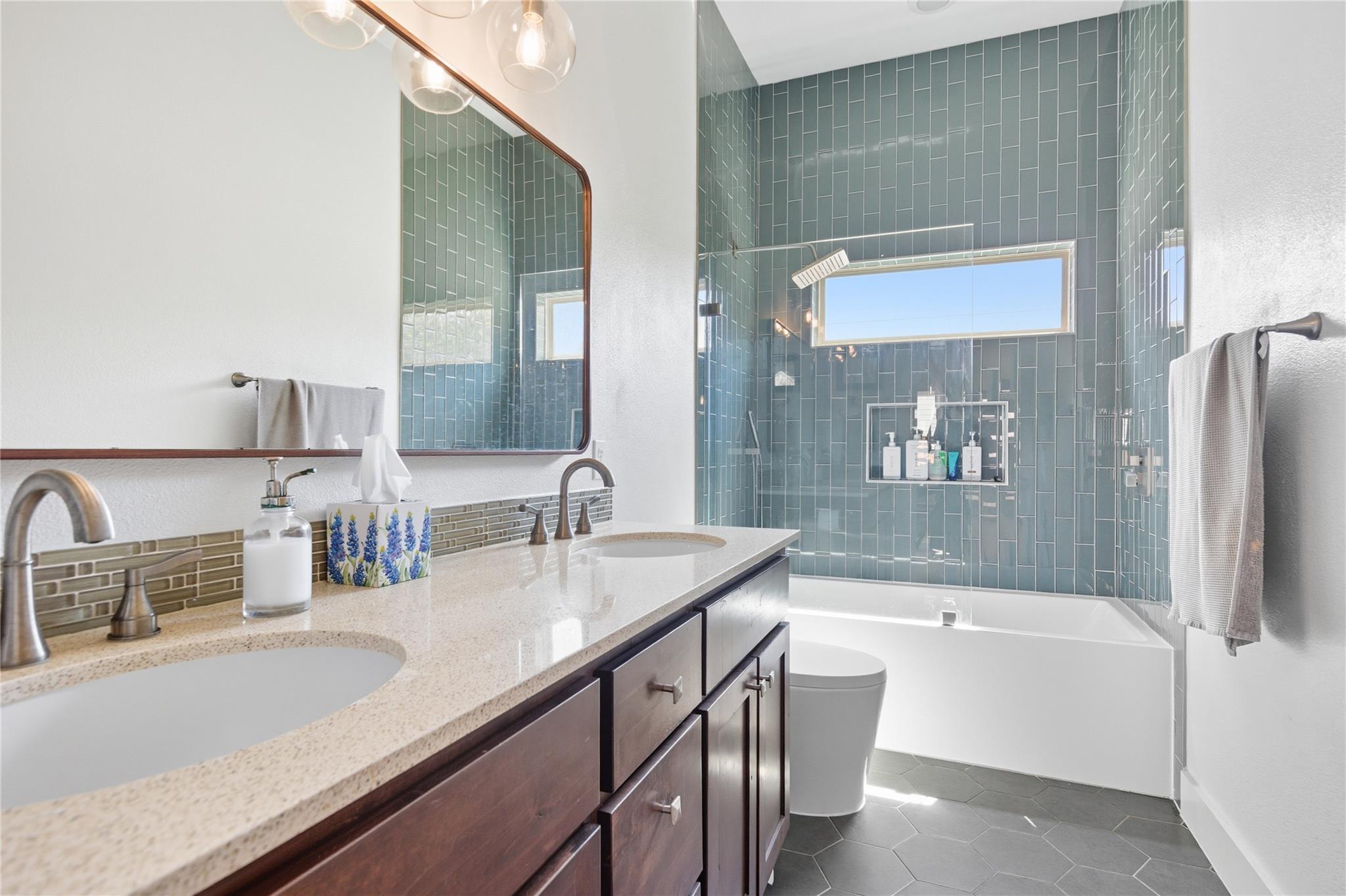 2007 Sl Davis Ave # B, Austin, TX 78702