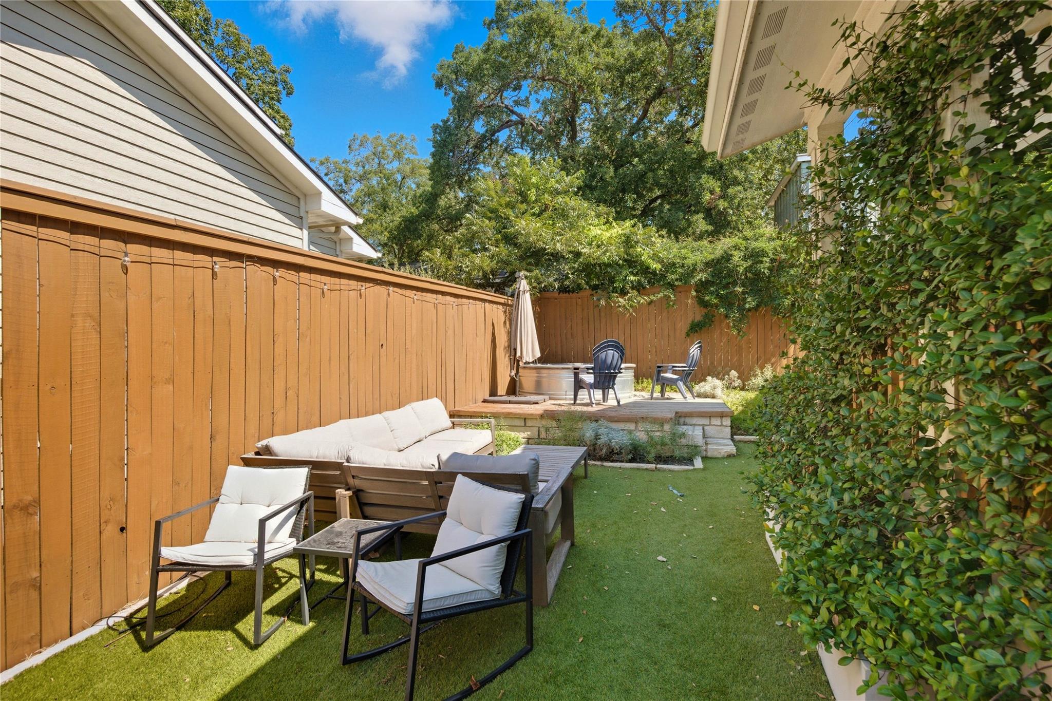 2007 Sl Davis Ave # B, Austin, TX 78702