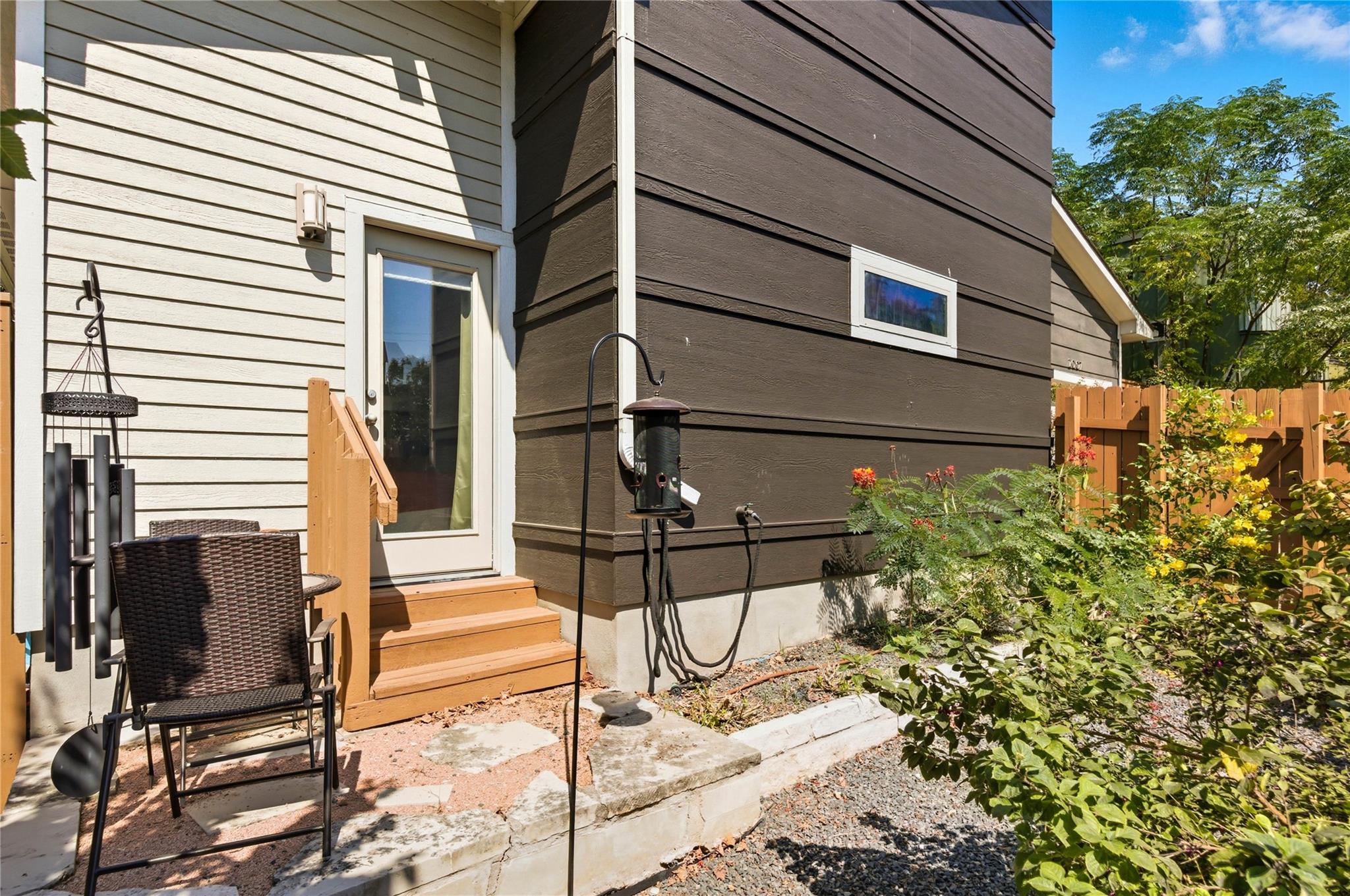 2007 Sl Davis Ave # B, Austin, TX 78702