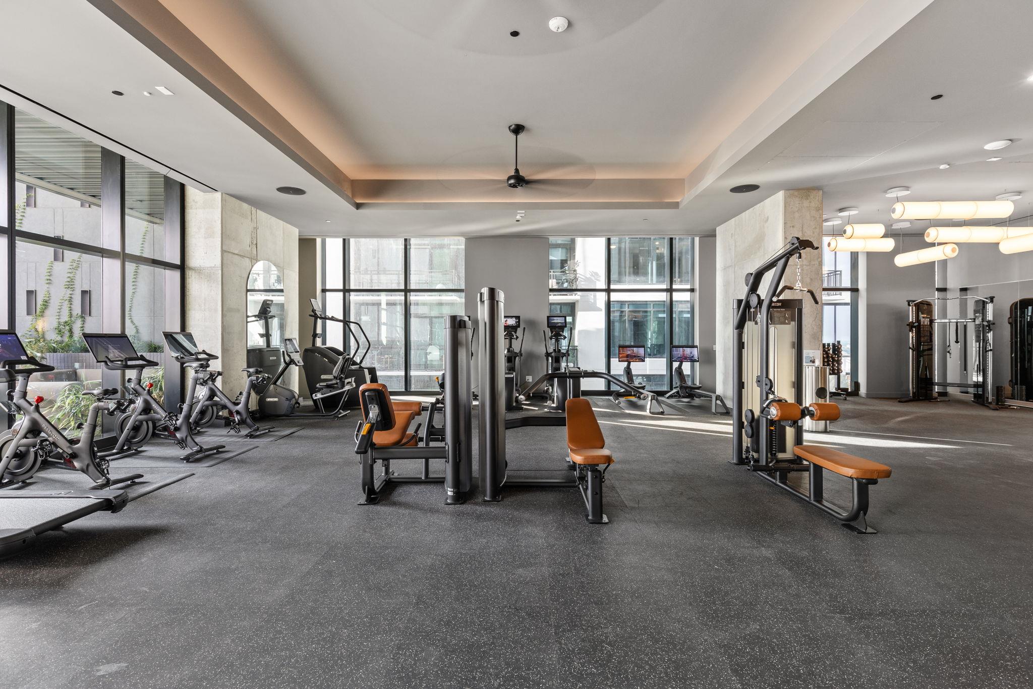 610 Davis St # 4008, Austin, TX 78701