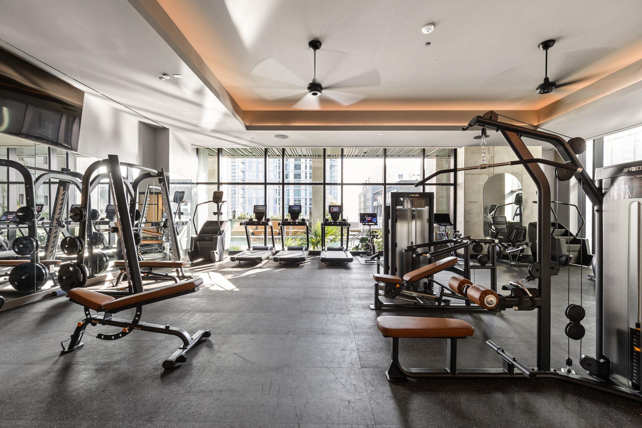 610 Davis St # 4008, Austin, TX 78701