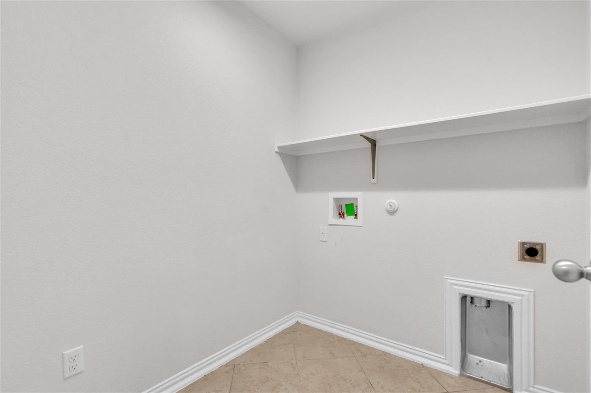 204 Chickadee Ln, Leander, TX 78641