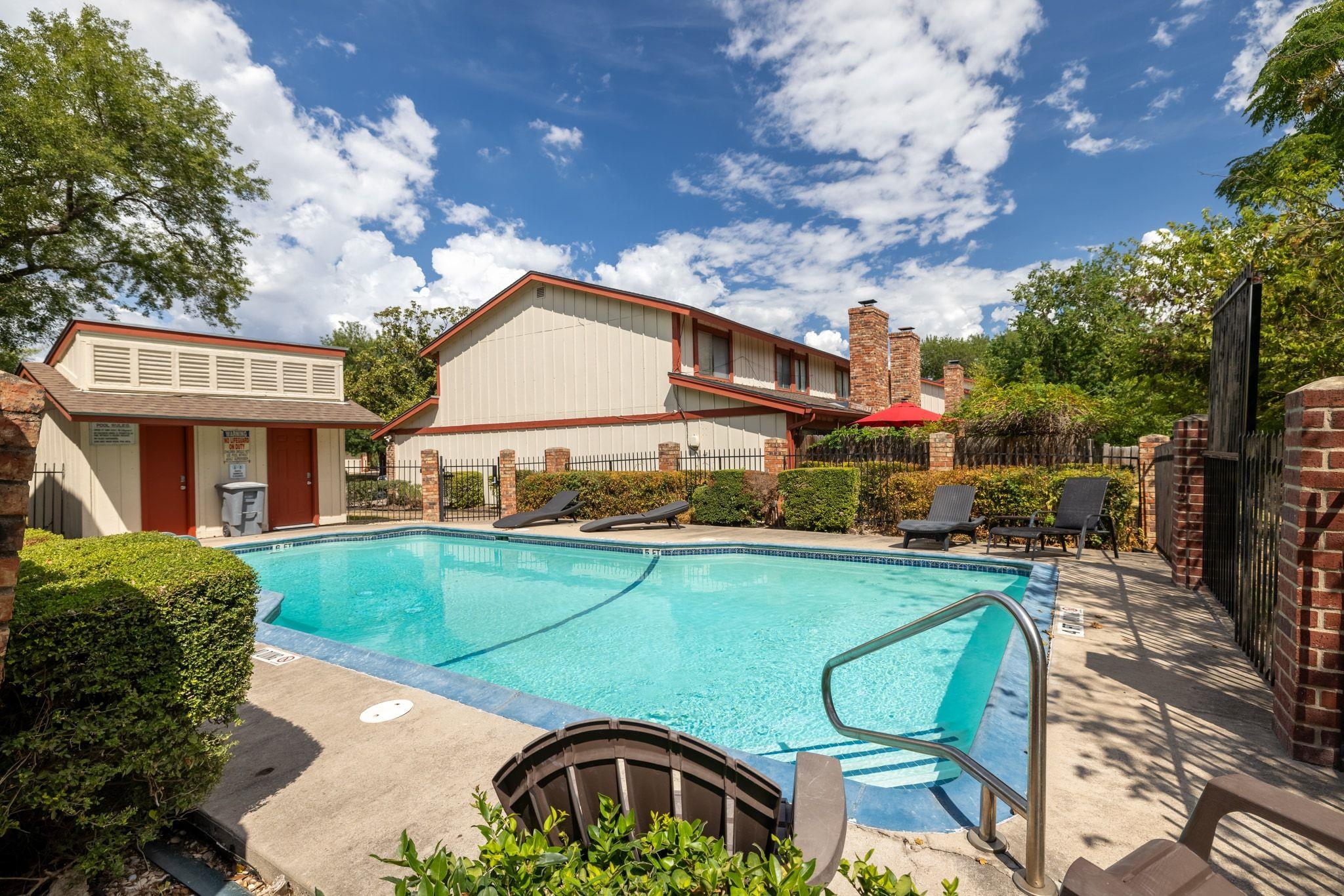 8906 Trone Cir # A, Austin, TX 78758