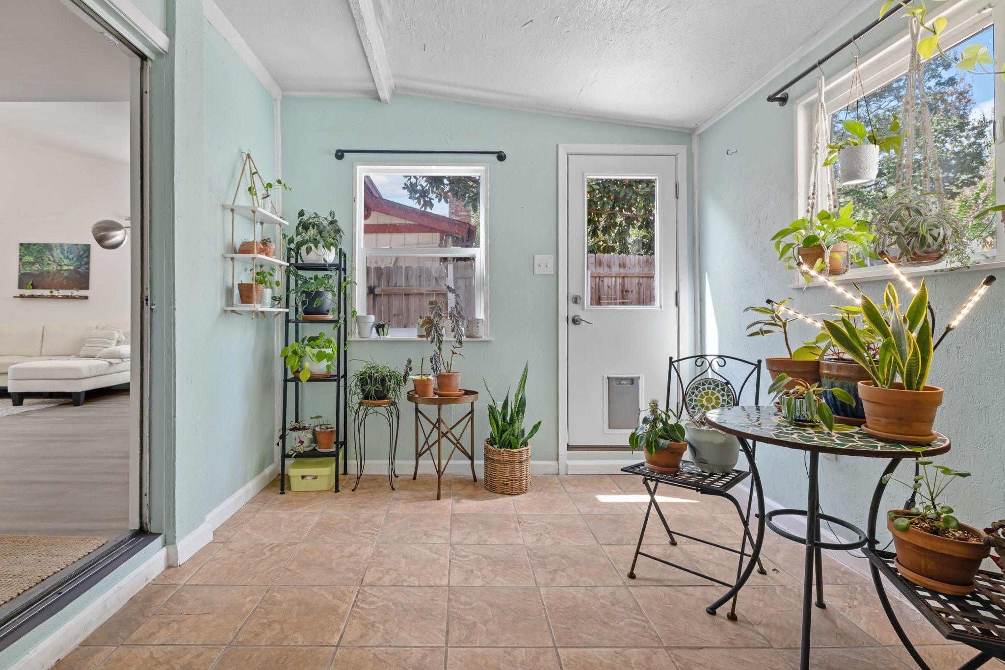 8906 Trone Cir # A, Austin, TX 78758