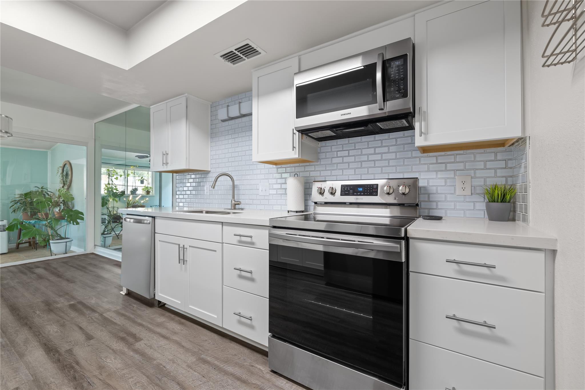 8906 Trone Cir # A, Austin, TX 78758