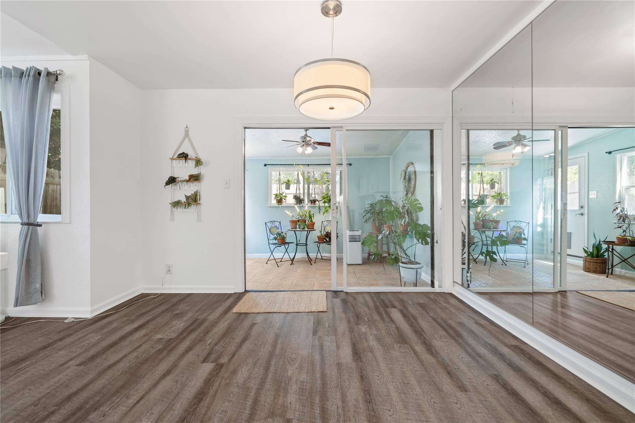 8906 Trone Cir # A, Austin, TX 78758