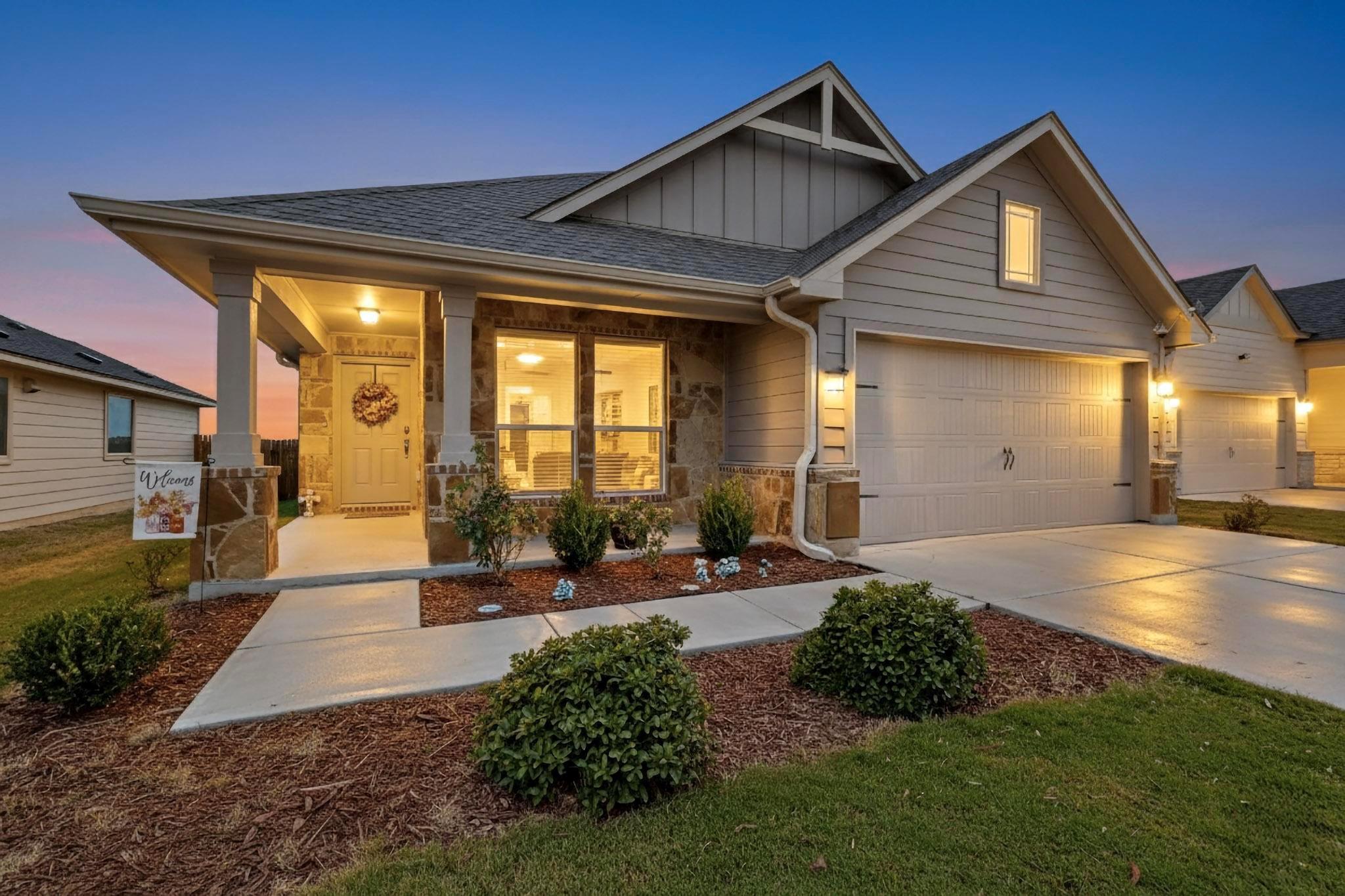 201 Nathaniel Dr, Taylor, TX 76574