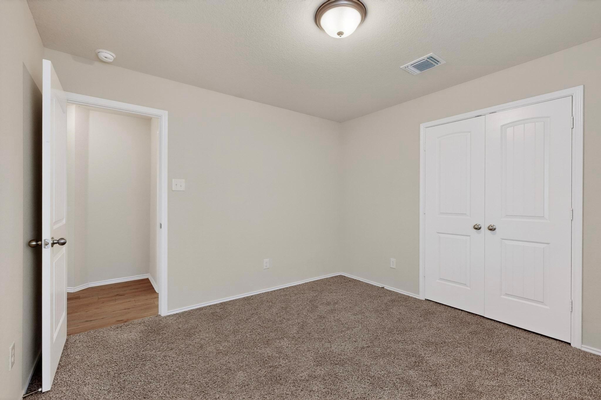 201 Nathaniel Dr, Taylor, TX 76574