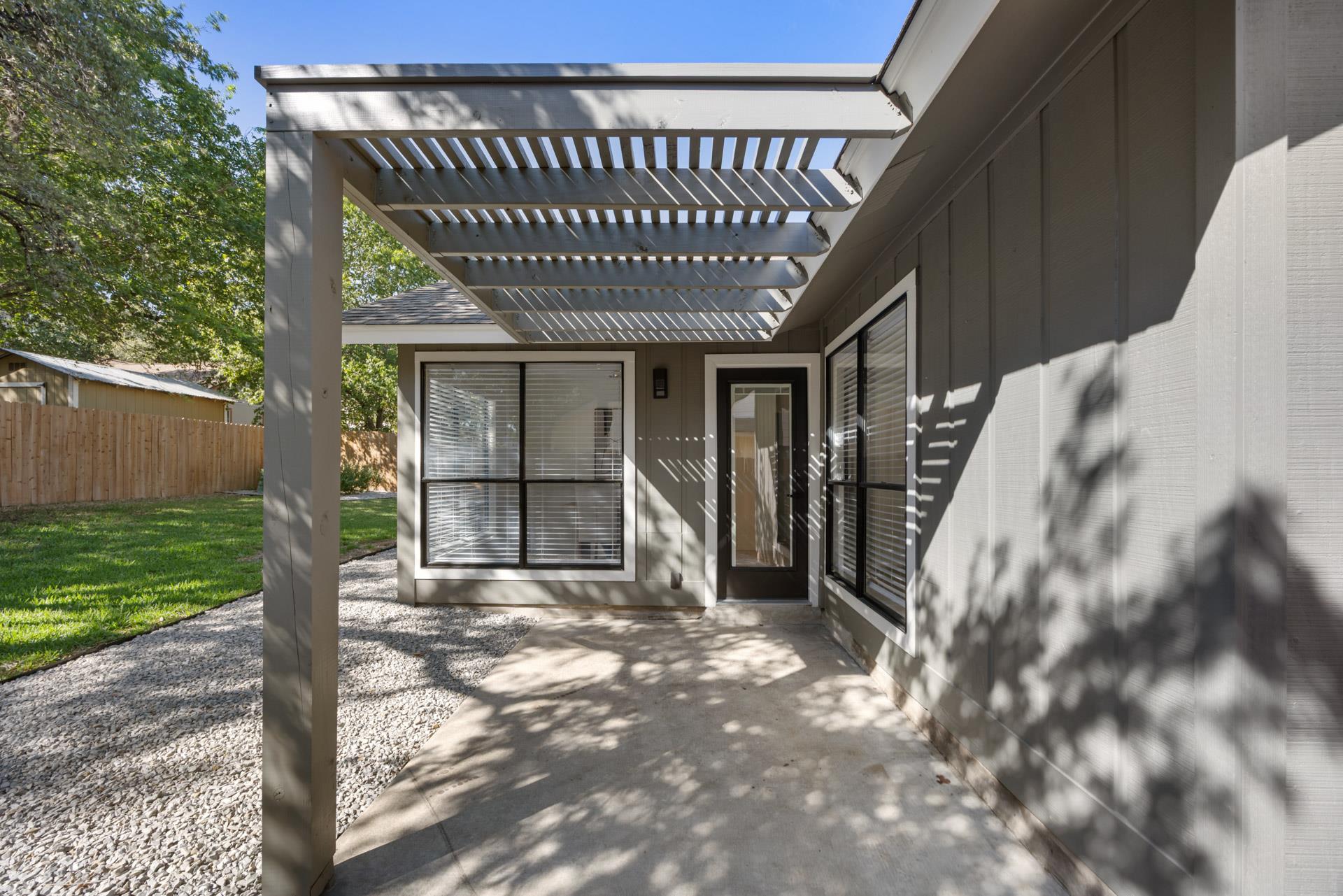 8527 Birmingham Dr, Austin, TX 78748