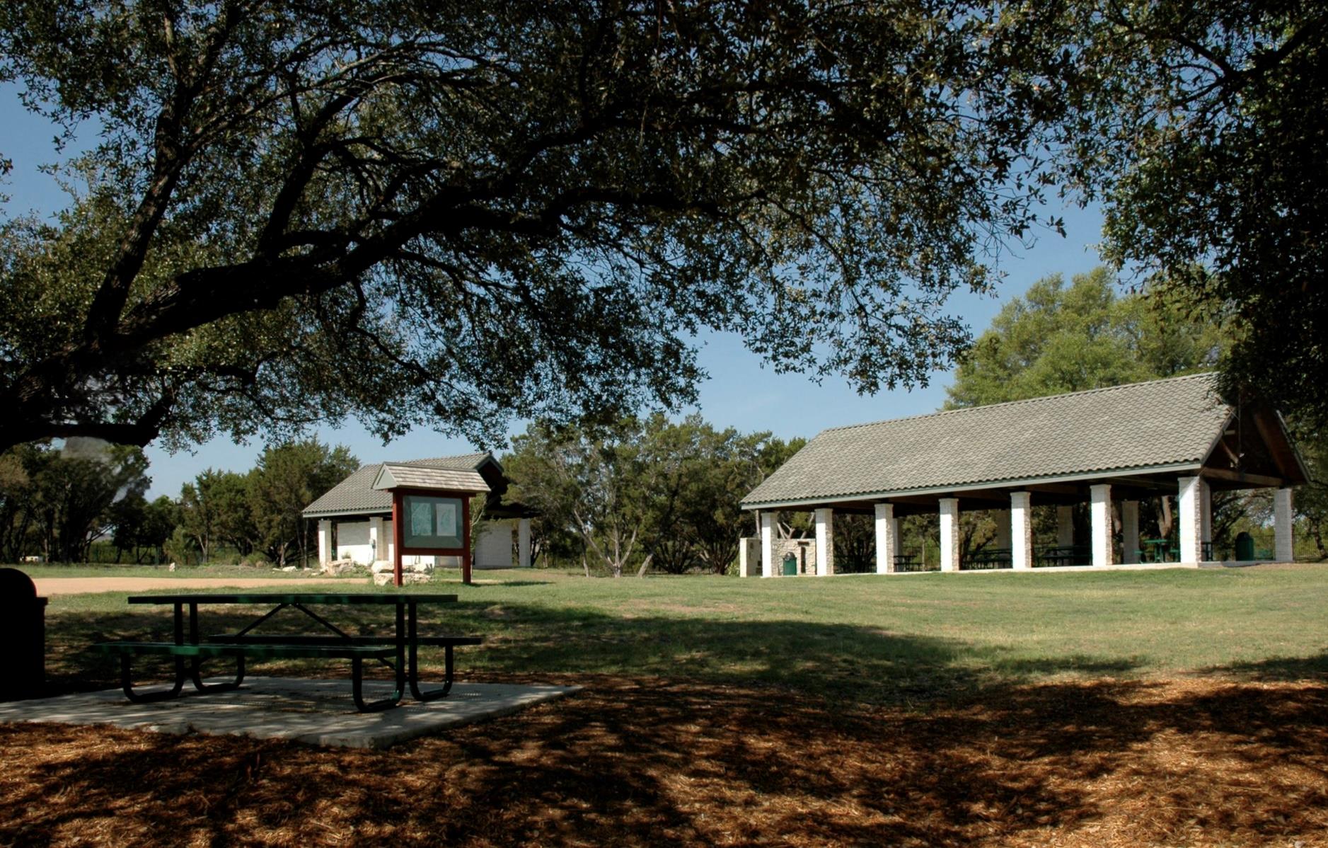 116 W Eagle Dr, The Hills, TX 78738