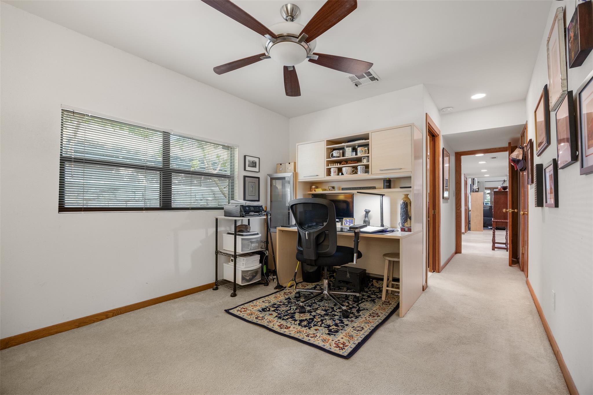 116 W Eagle Dr, The Hills, TX 78738