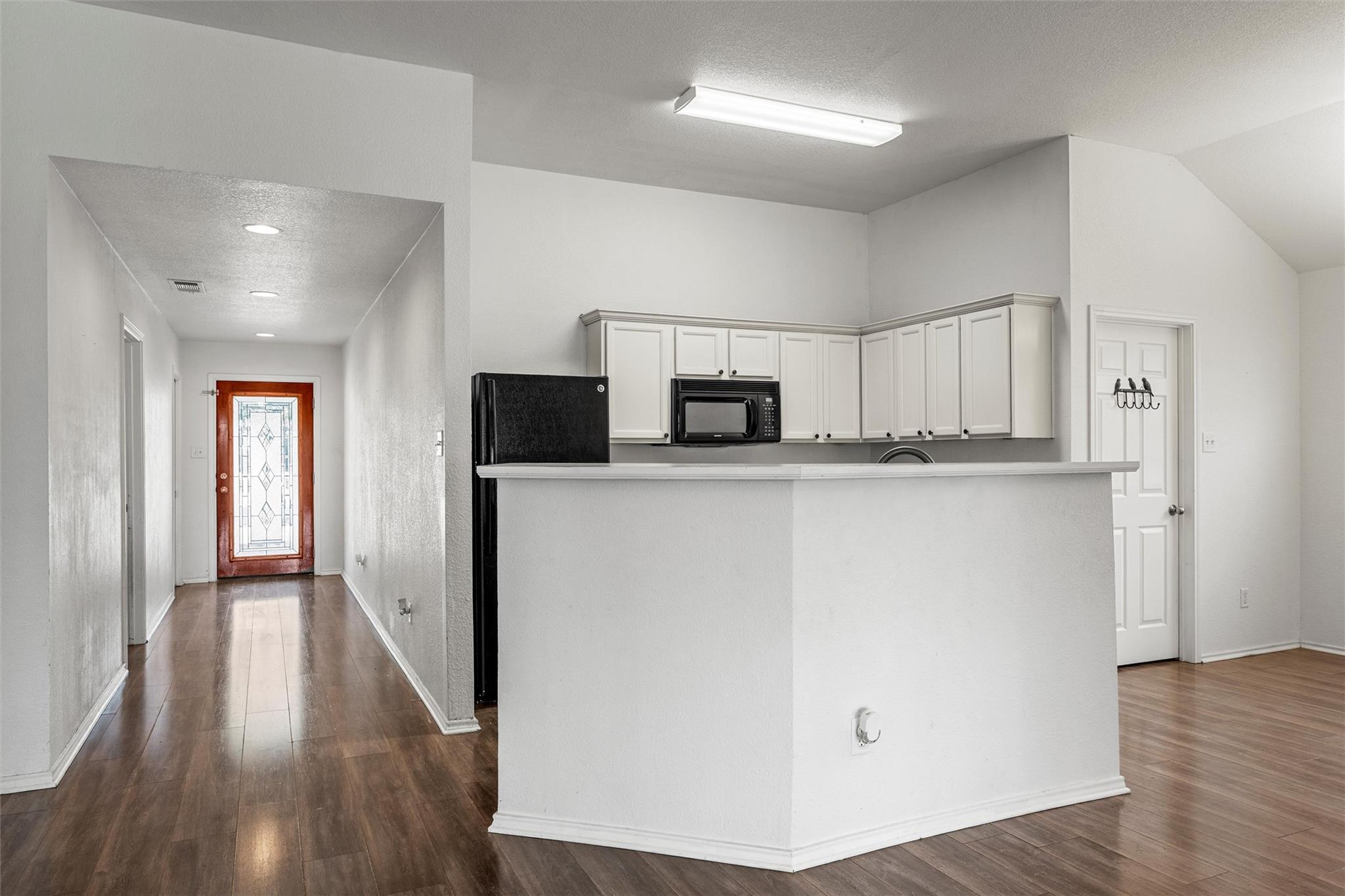 109 Quartz Dr, Jarrell, TX 76537