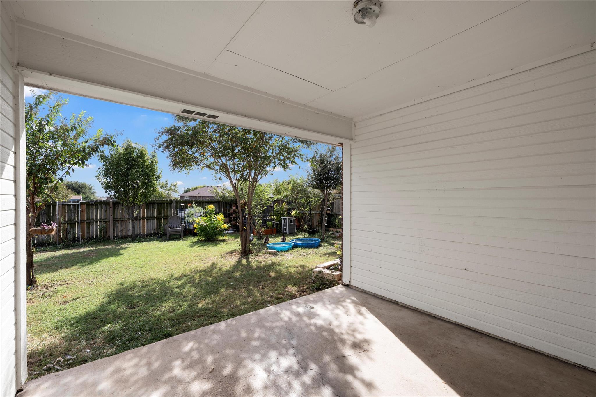 109 Quartz Dr, Jarrell, TX 76537