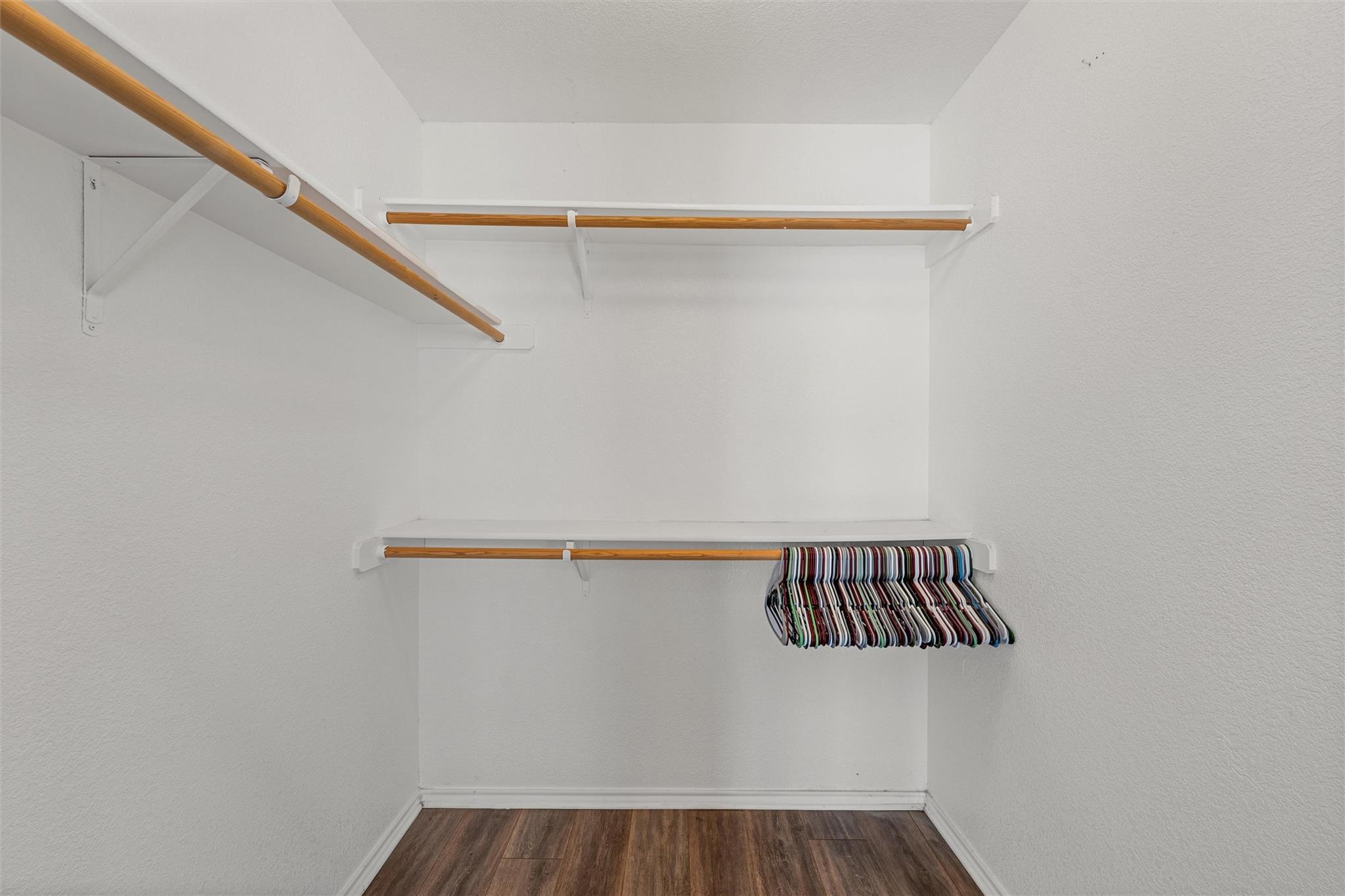 109 Quartz Dr, Jarrell, TX 76537