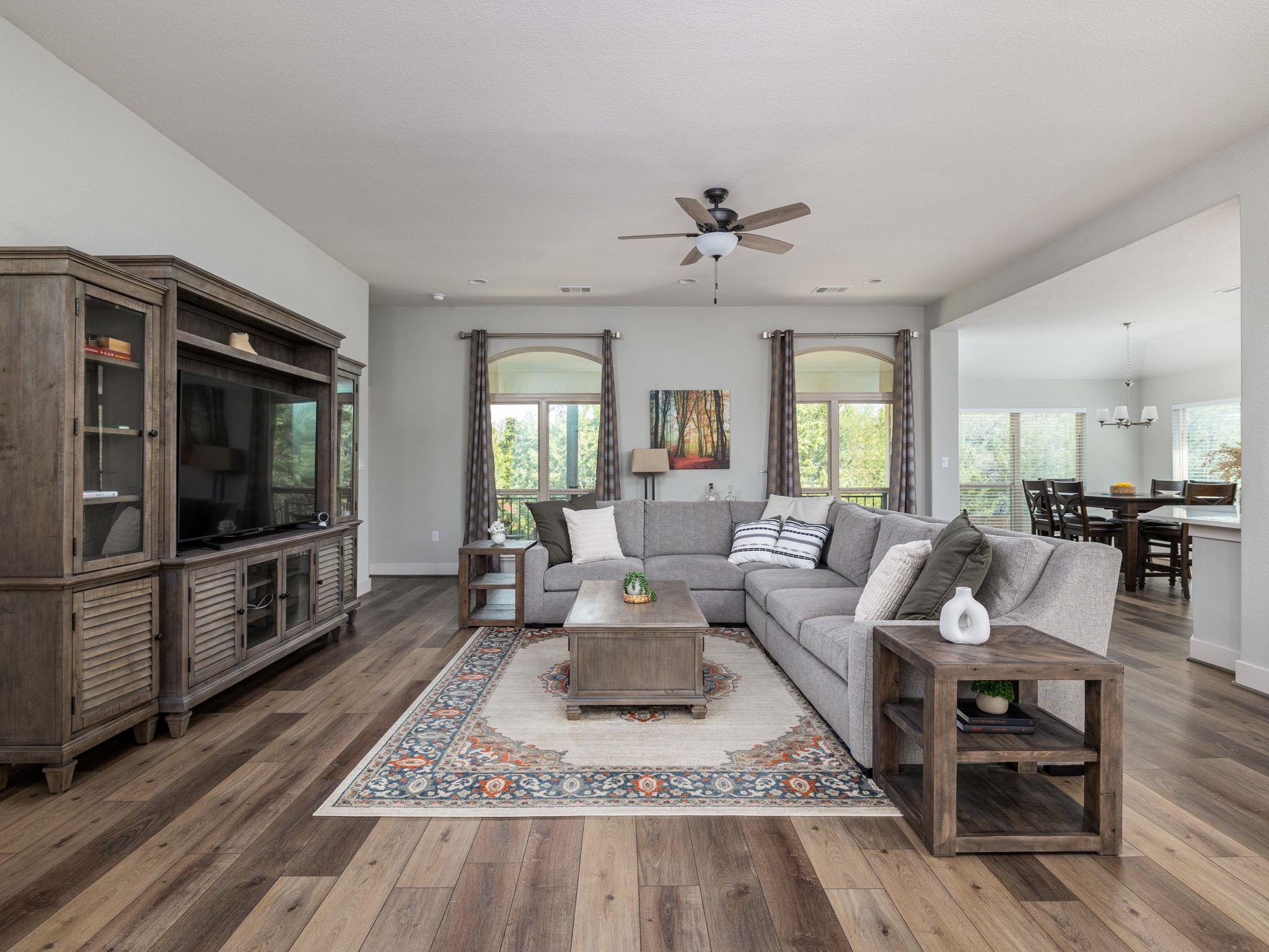 4001 Crockett Ave, Lago Vista, TX 78645