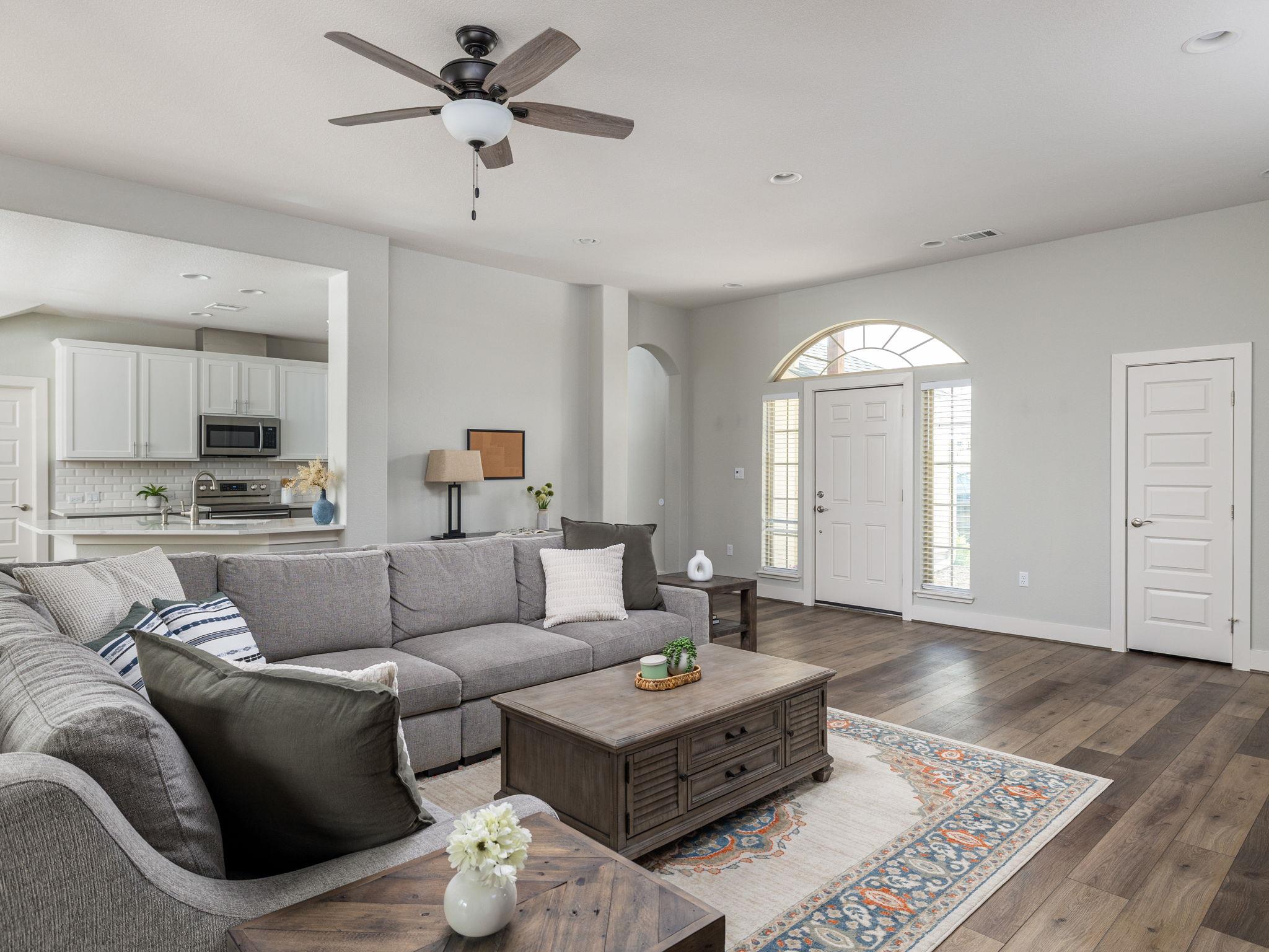 4001 Crockett Ave, Lago Vista, TX 78645