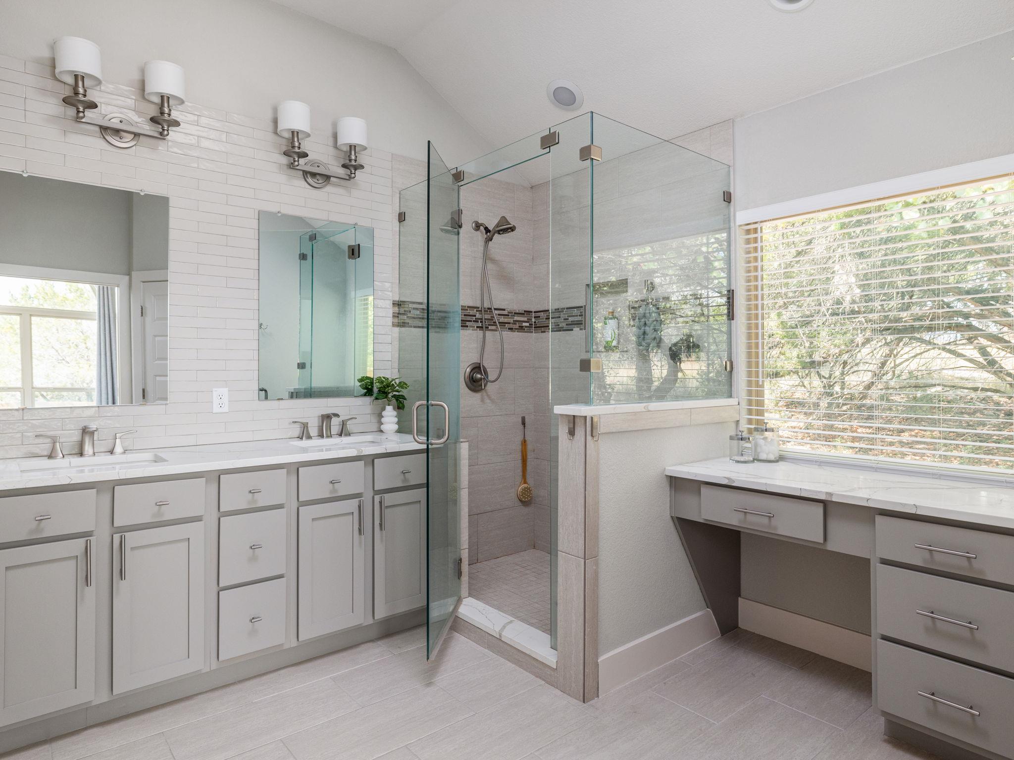 4001 Crockett Ave, Lago Vista, TX 78645