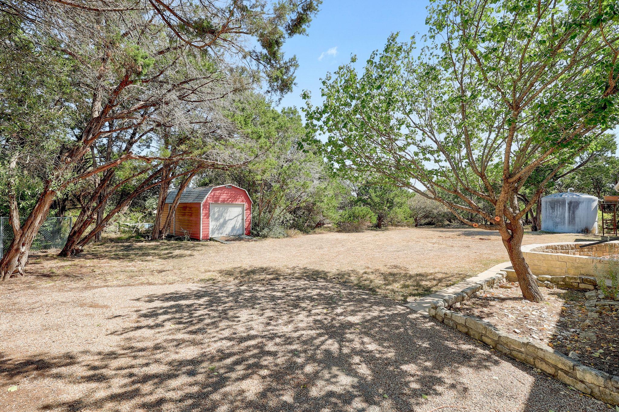 300 Rock House Dr, Liberty Hill, TX 78642