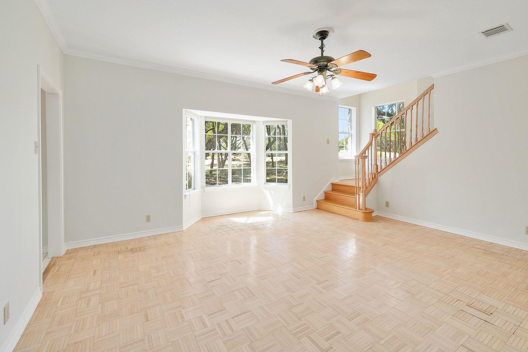 300 Rock House Dr, Liberty Hill, TX 78642